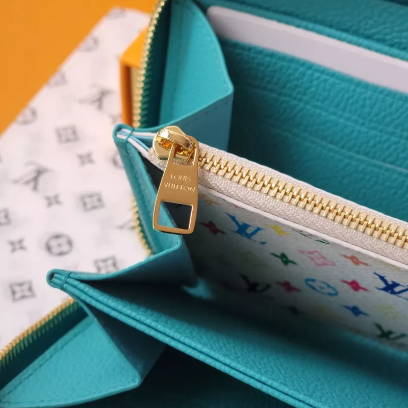 SportInspired 236 Louis Vuitton AAA Quality Card Case