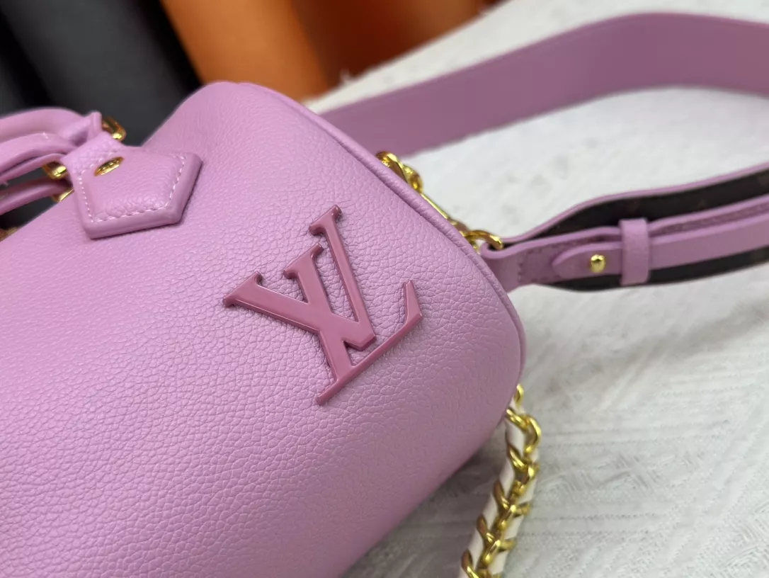 SportInspired 2796 Louis Vuitton AAA Quality Handbags For Women