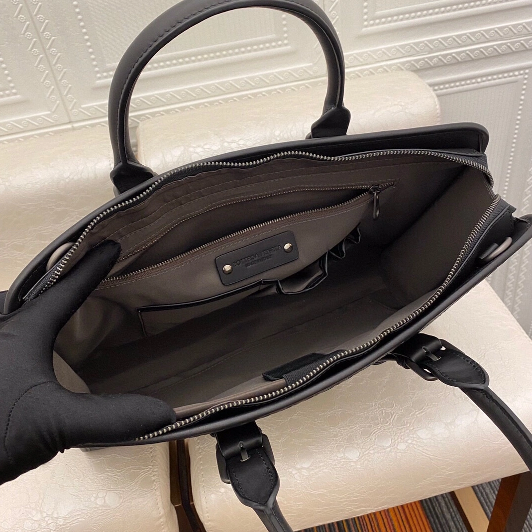SportInspired 3058 Bottega Veneta AAA Man Handbags