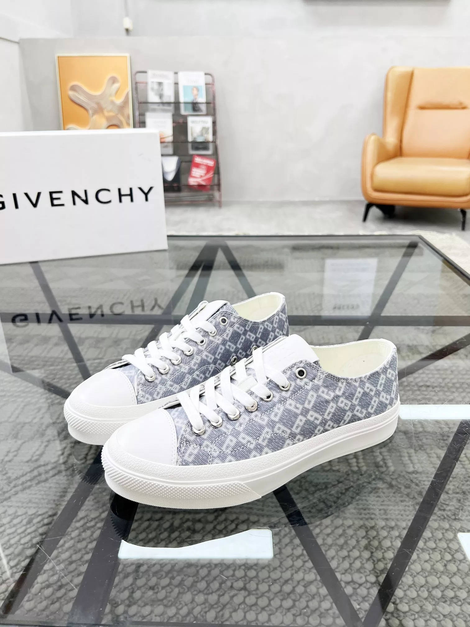 SportInspired 3074 Givenchy Casual Shoes For Men