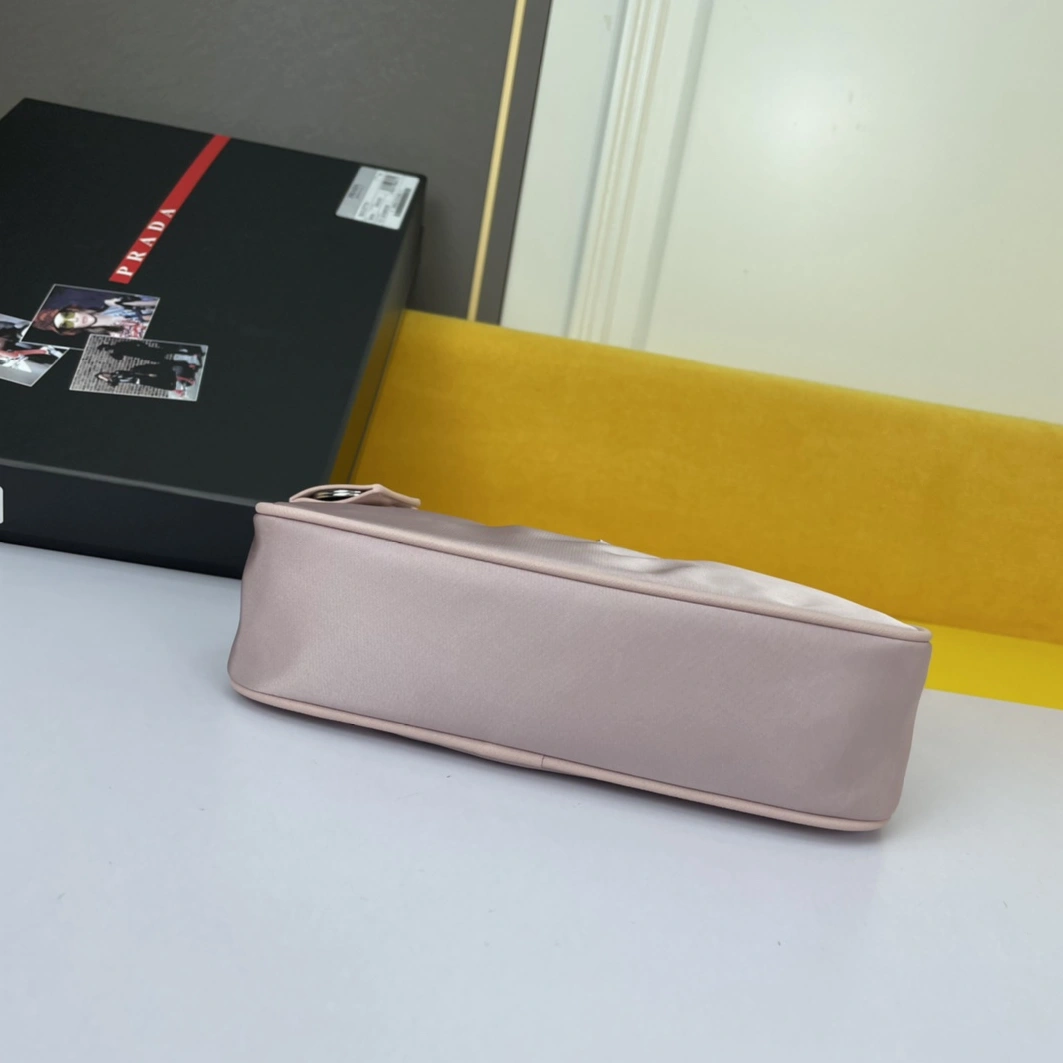SportInspired 3250 Prada AAA Quality Shoulder Bags For Women
