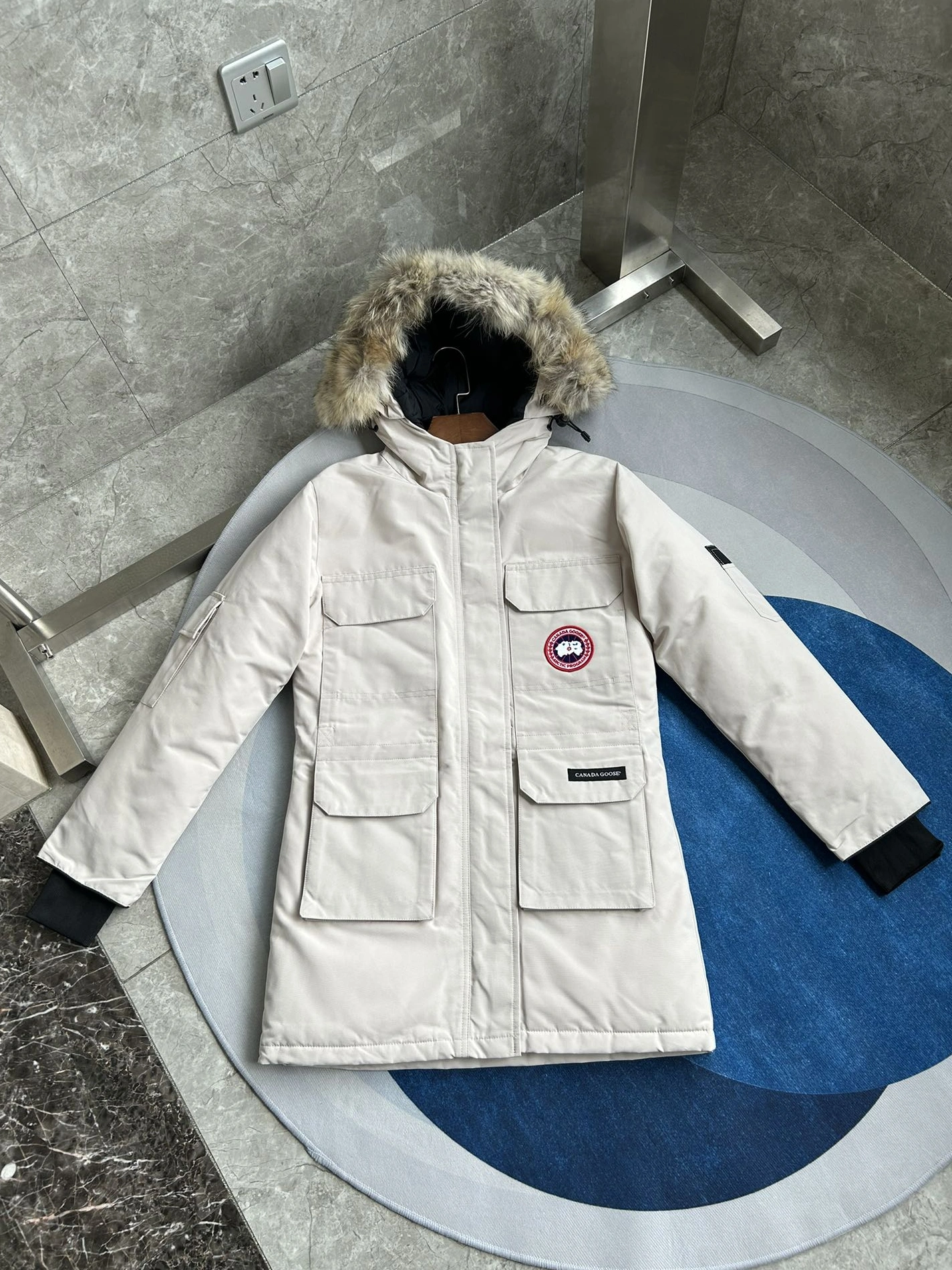 SportInspired 3259 Canada Goose Down Feather Coat Long Sleeved For Women