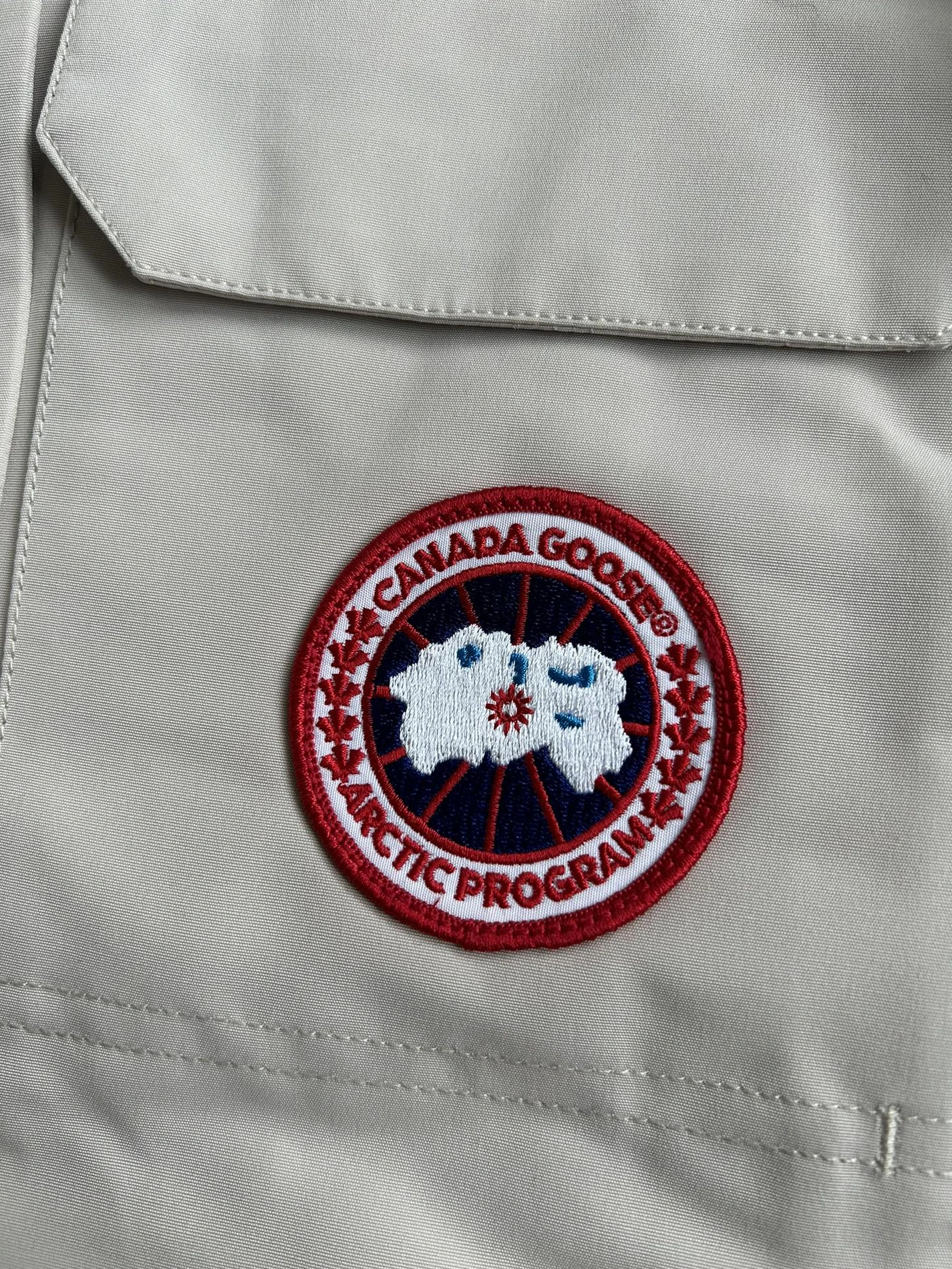 SportInspired 3259 Canada Goose Down Feather Coat Long Sleeved For Women