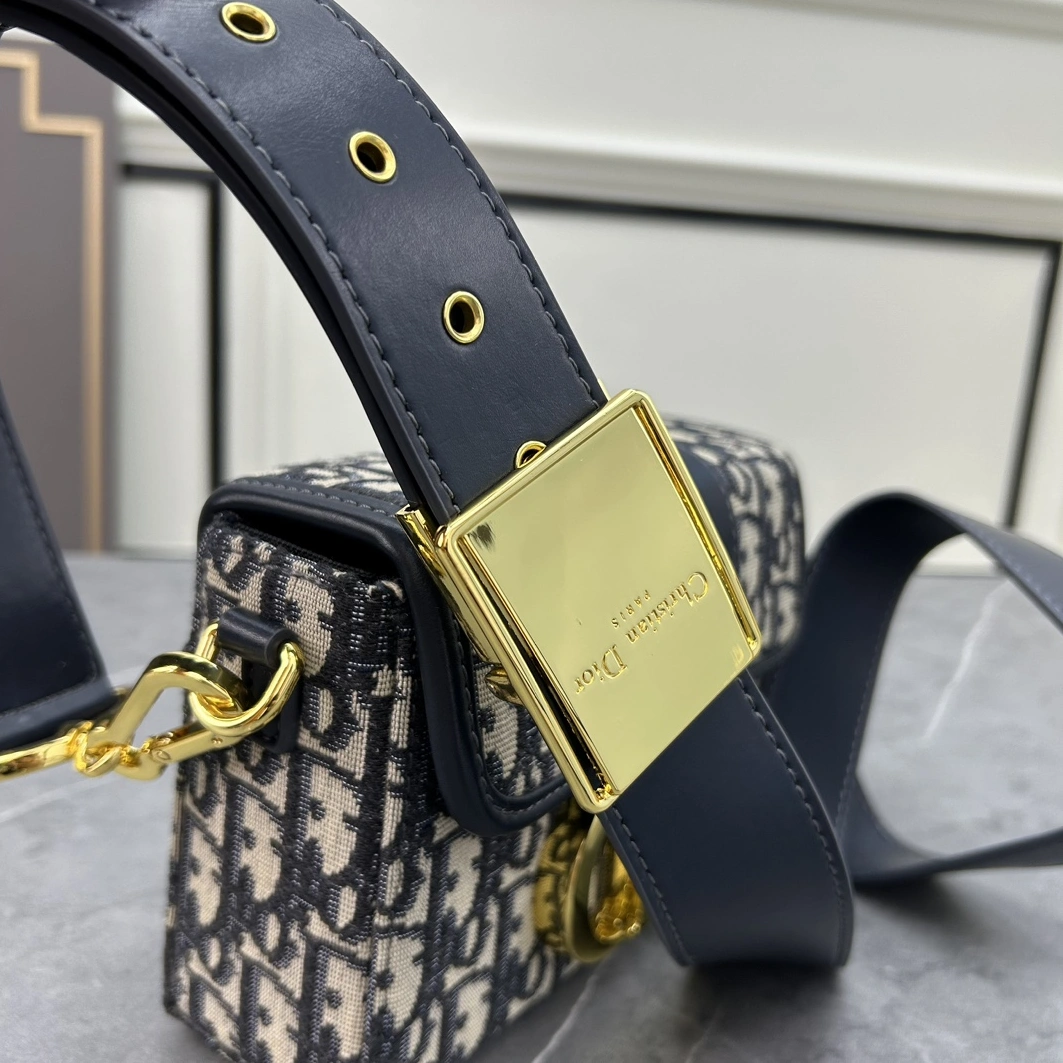 SportInspired 3766 Christian Dior AAA Quality Messenger Bags For Women