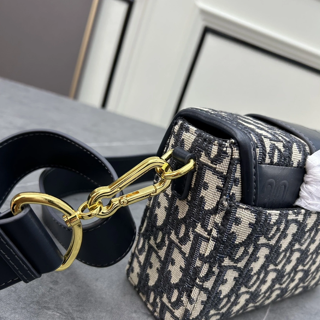 SportInspired 3766 Christian Dior AAA Quality Messenger Bags For Women