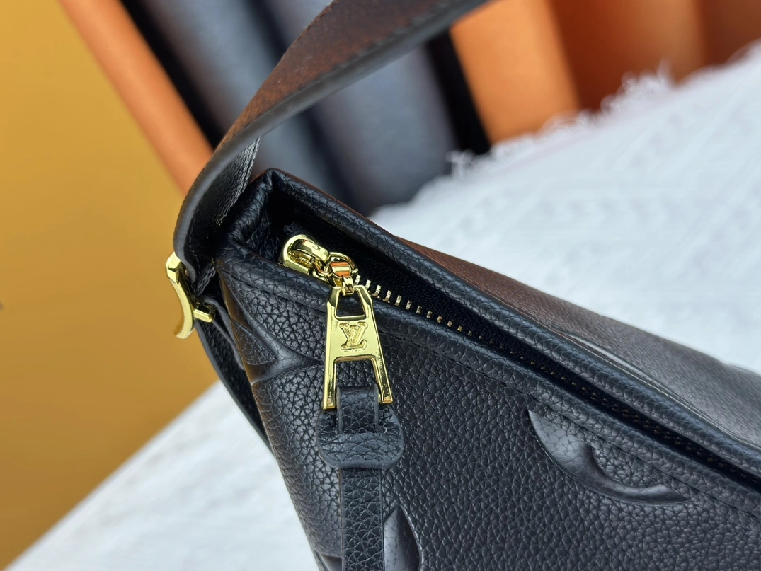 SportInspired 4296 Louis Vuitton AAA Quality Shoulder Bags For Women