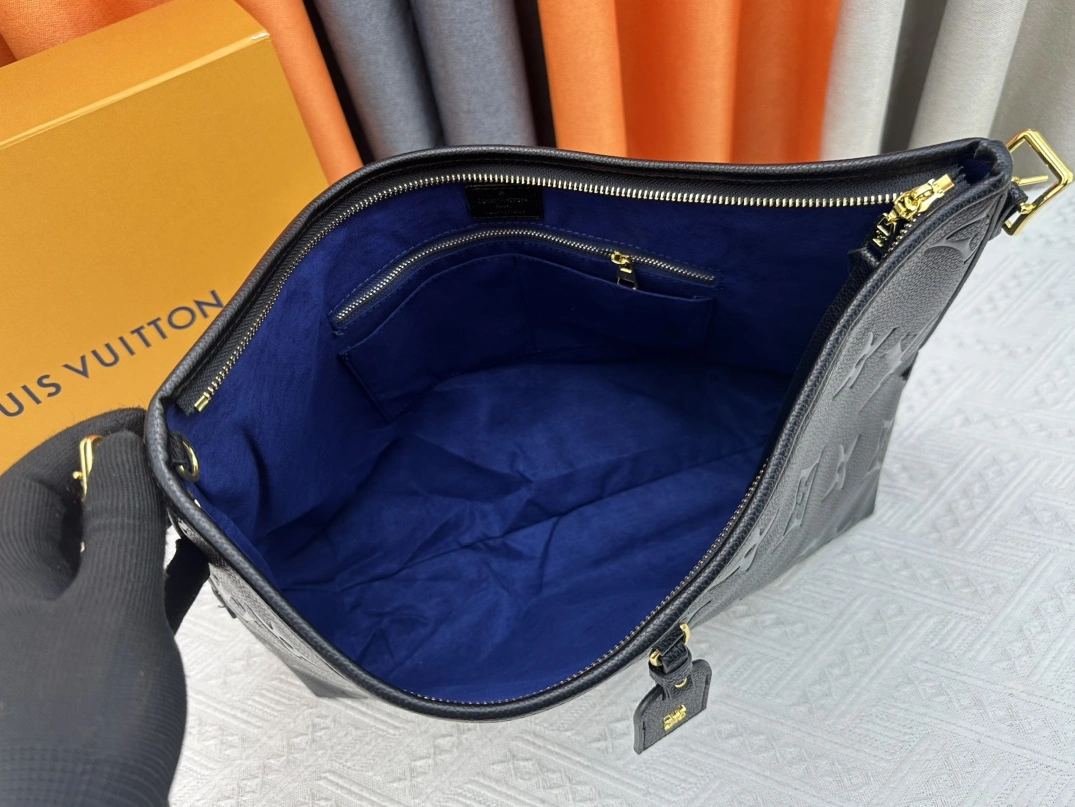 SportInspired 4296 Louis Vuitton AAA Quality Shoulder Bags For Women