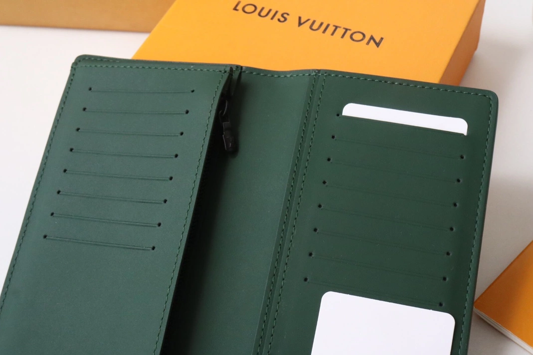 SportInspired 4327 Louis Vuitton AAA Quality Card Case