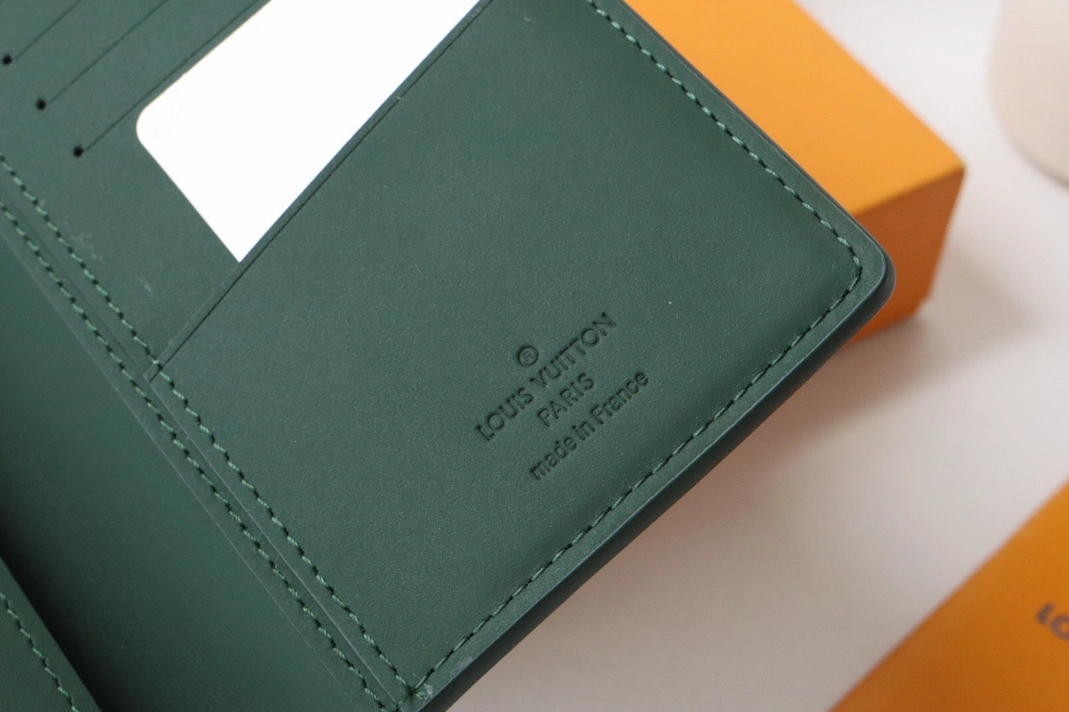 SportInspired 4327 Louis Vuitton AAA Quality Card Case
