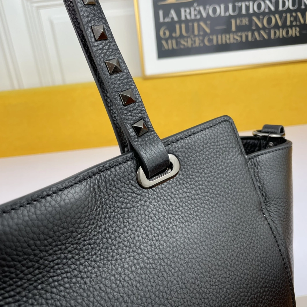 SportInspired 4653 Valentino AAA Quality Shoulder Bags For Women