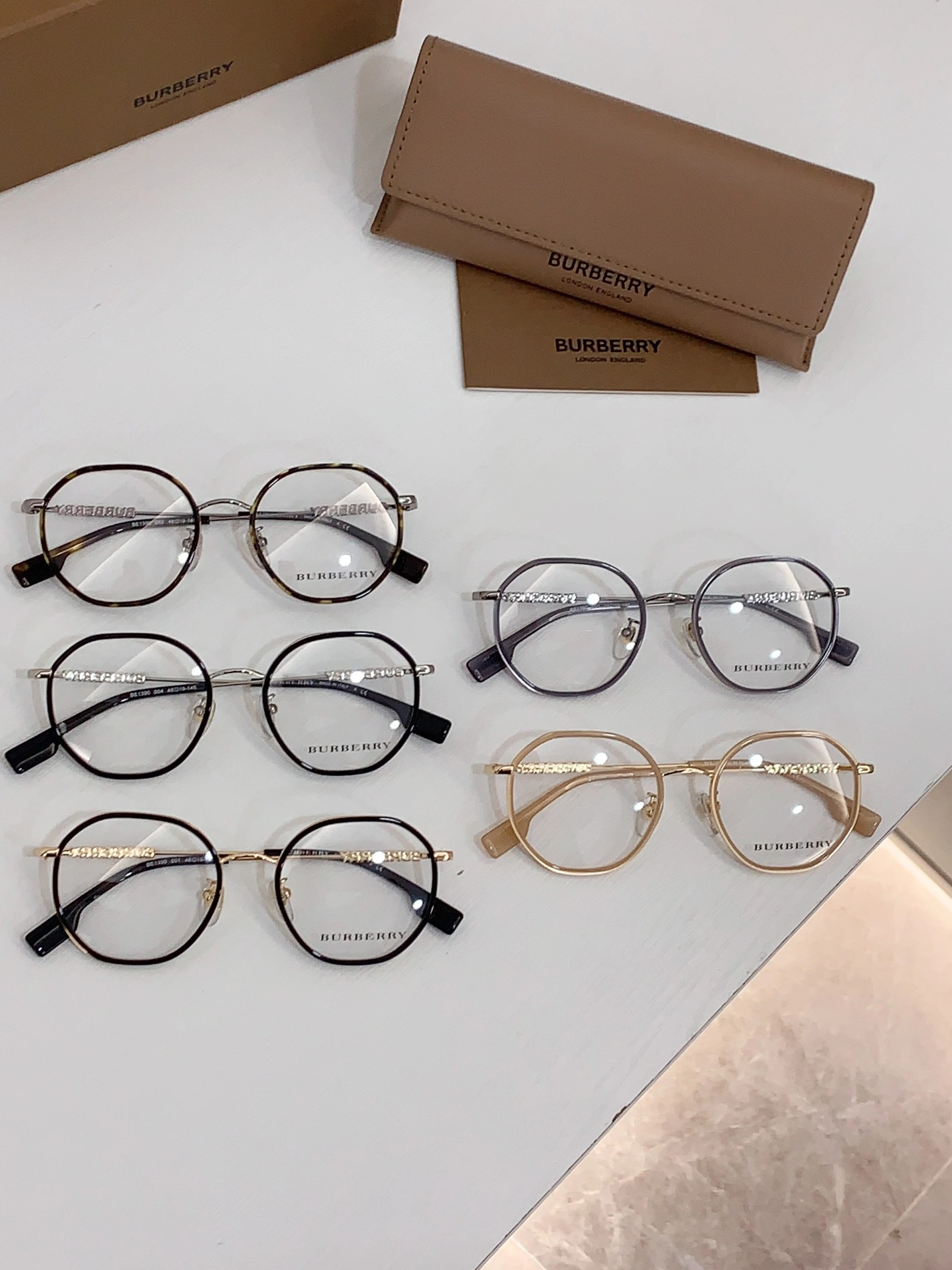 SportInspired 5454 Burberry Fashion Goggles