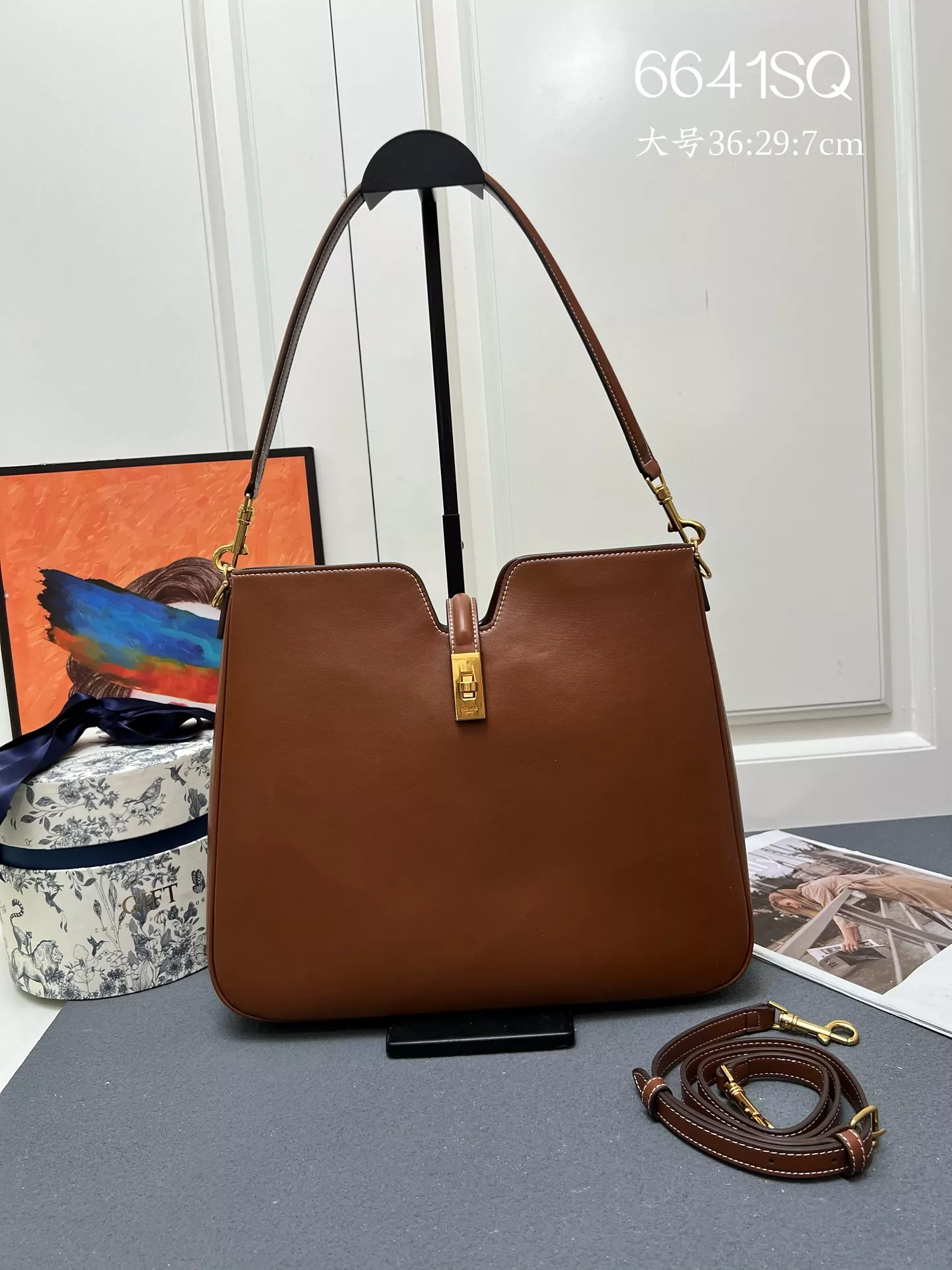 SportInspired 587 Celine AAA Quality Shoulder Bags For Women