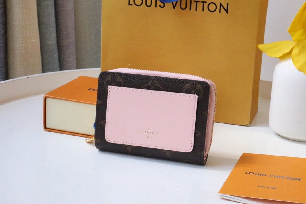 SportInspired 5977 Louis Vuitton AAA Quality Card Case