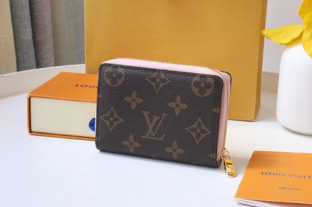 SportInspired 5977 Louis Vuitton AAA Quality Card Case