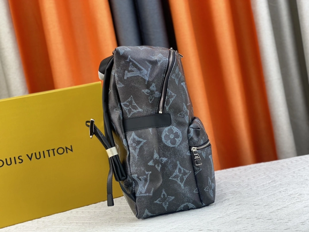 SportInspired 6108 Louis Vuitton LV AAA Man Backpacks
