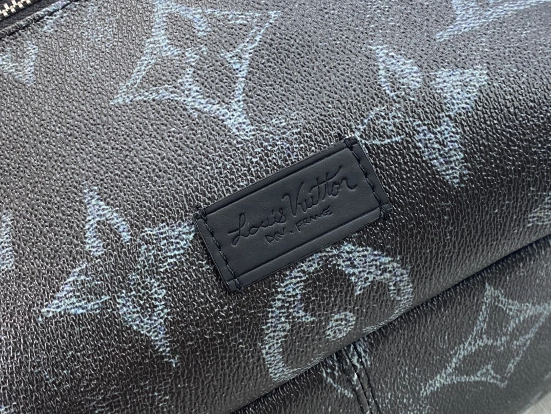 SportInspired 6108 Louis Vuitton LV AAA Man Backpacks