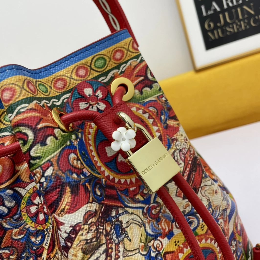 SportInspired 6352 Dolce & Gabbana AAA Quality Handbags For Women