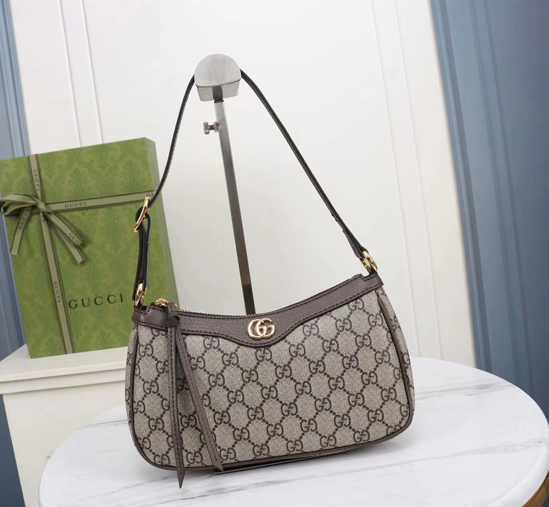 SportInspired 636 Gucci AAA Quality Shoulder Bags For Women