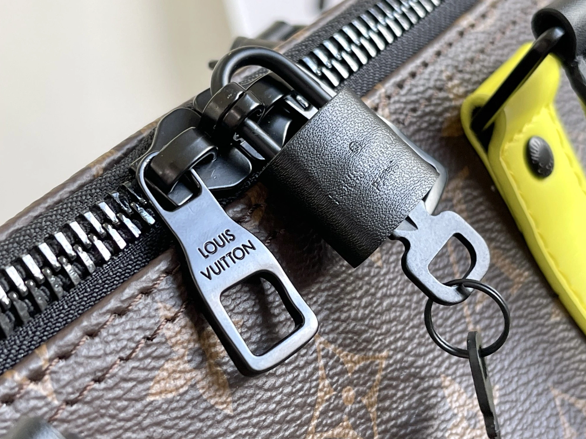 SportInspired 6639 Louis Vuitton Travel Bags