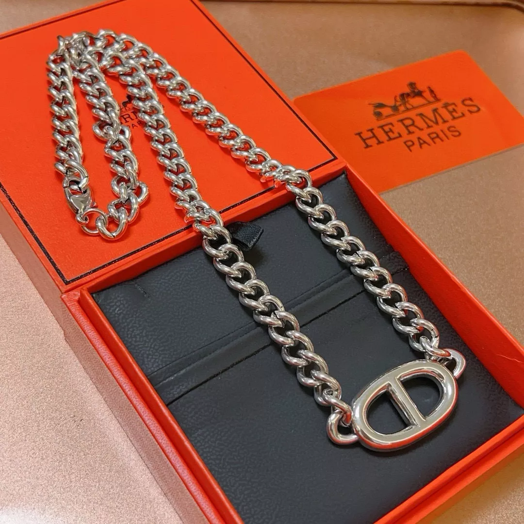 SportInspired 7032 Hermes Necklaces