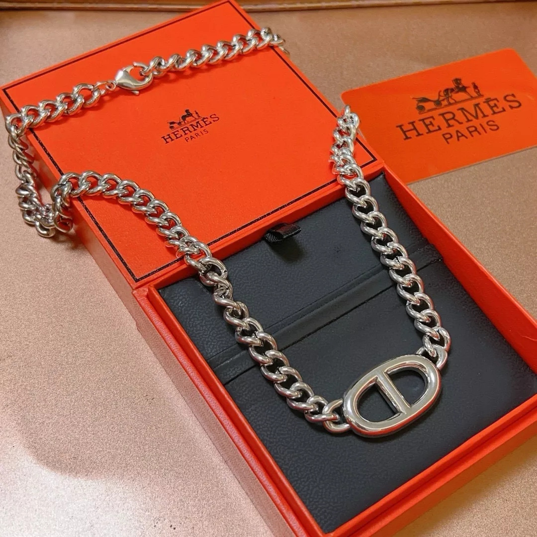 SportInspired 7032 Hermes Necklaces