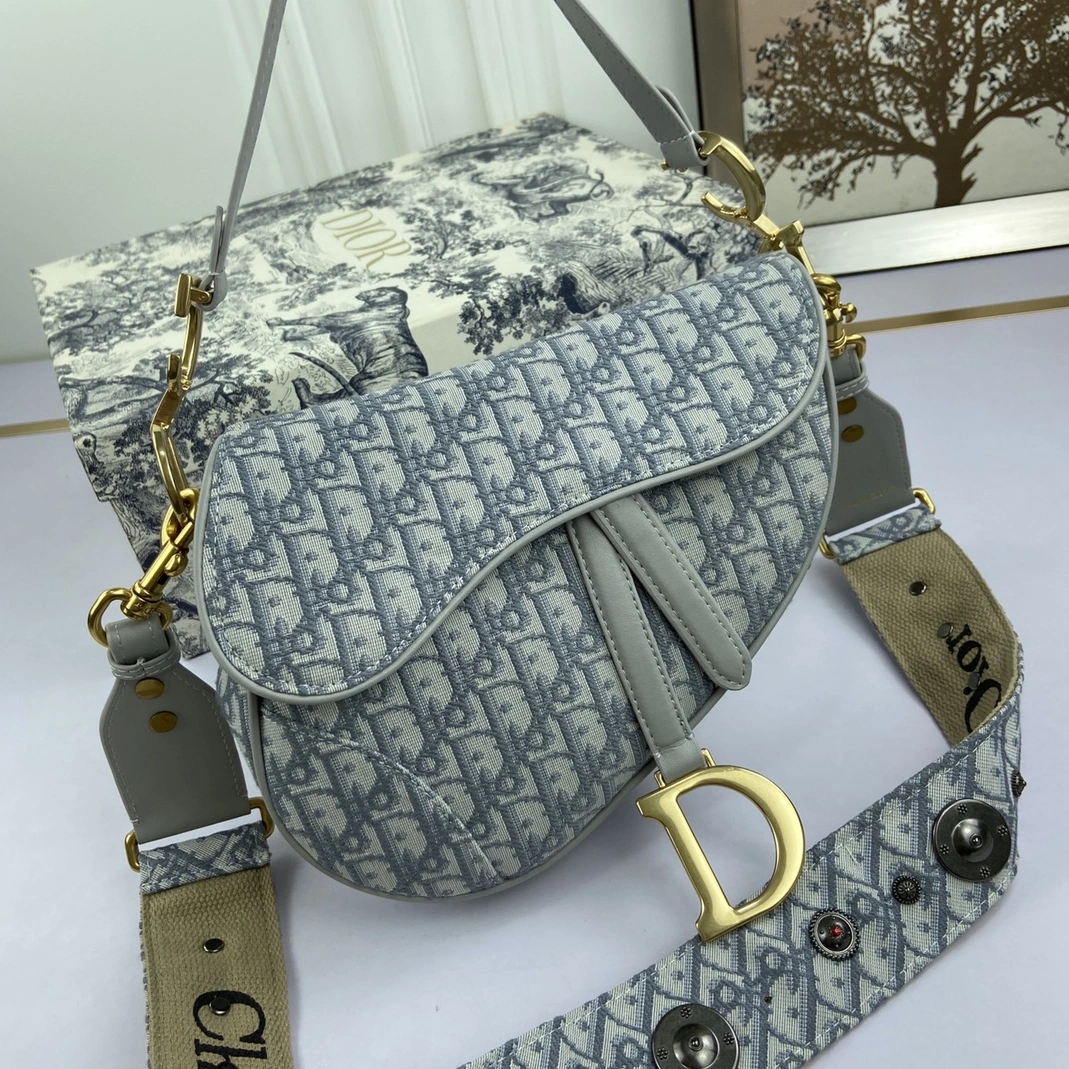 SportInspired 7042 Christian Dior AAA Quality Messenger Bags For Women