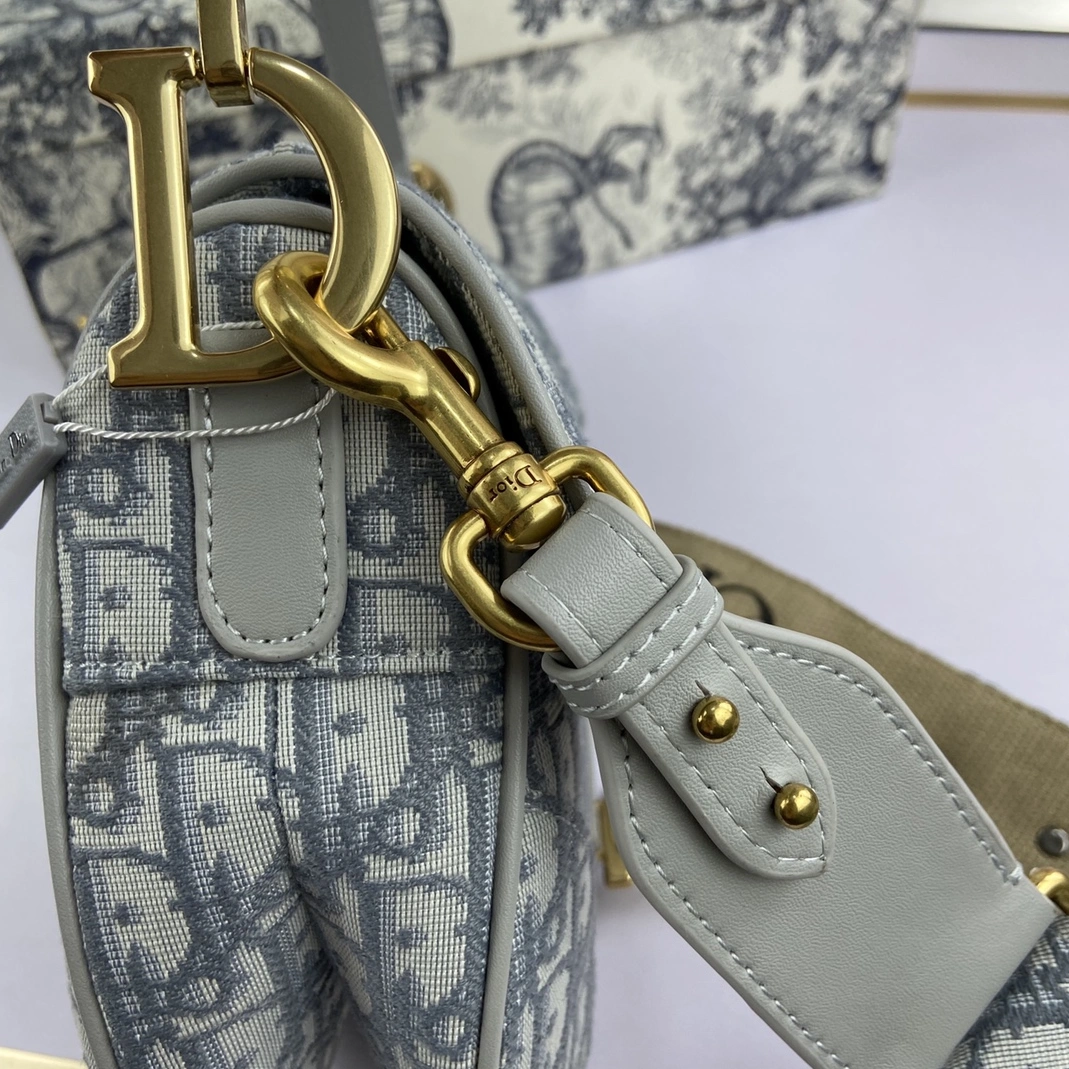 SportInspired 7042 Christian Dior AAA Quality Messenger Bags For Women