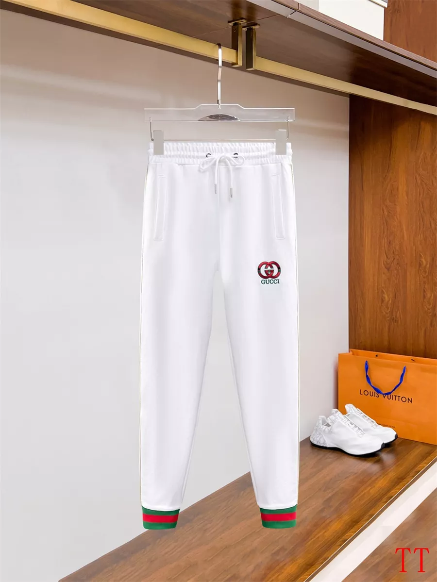 SportInspired 7047 Gucci Tracksuits Long Sleeved For Men