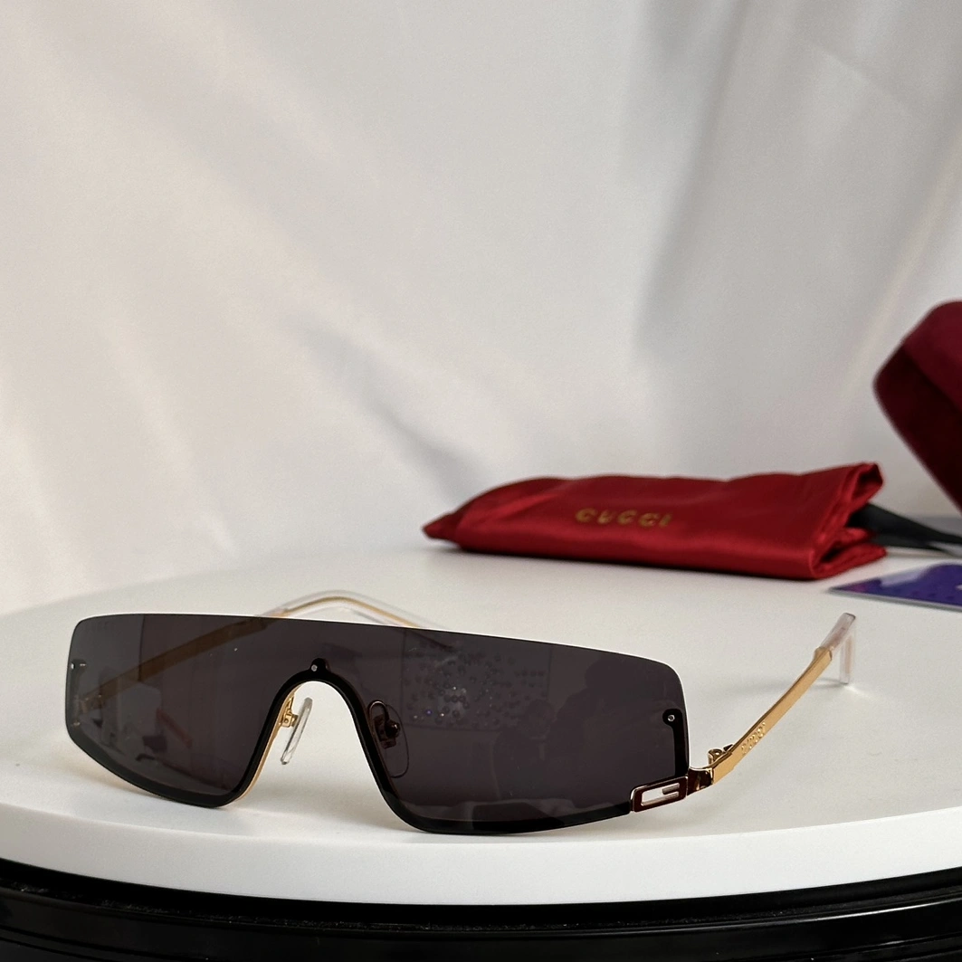 SportInspired 7090 Gucci AAA Quality Sunglasses