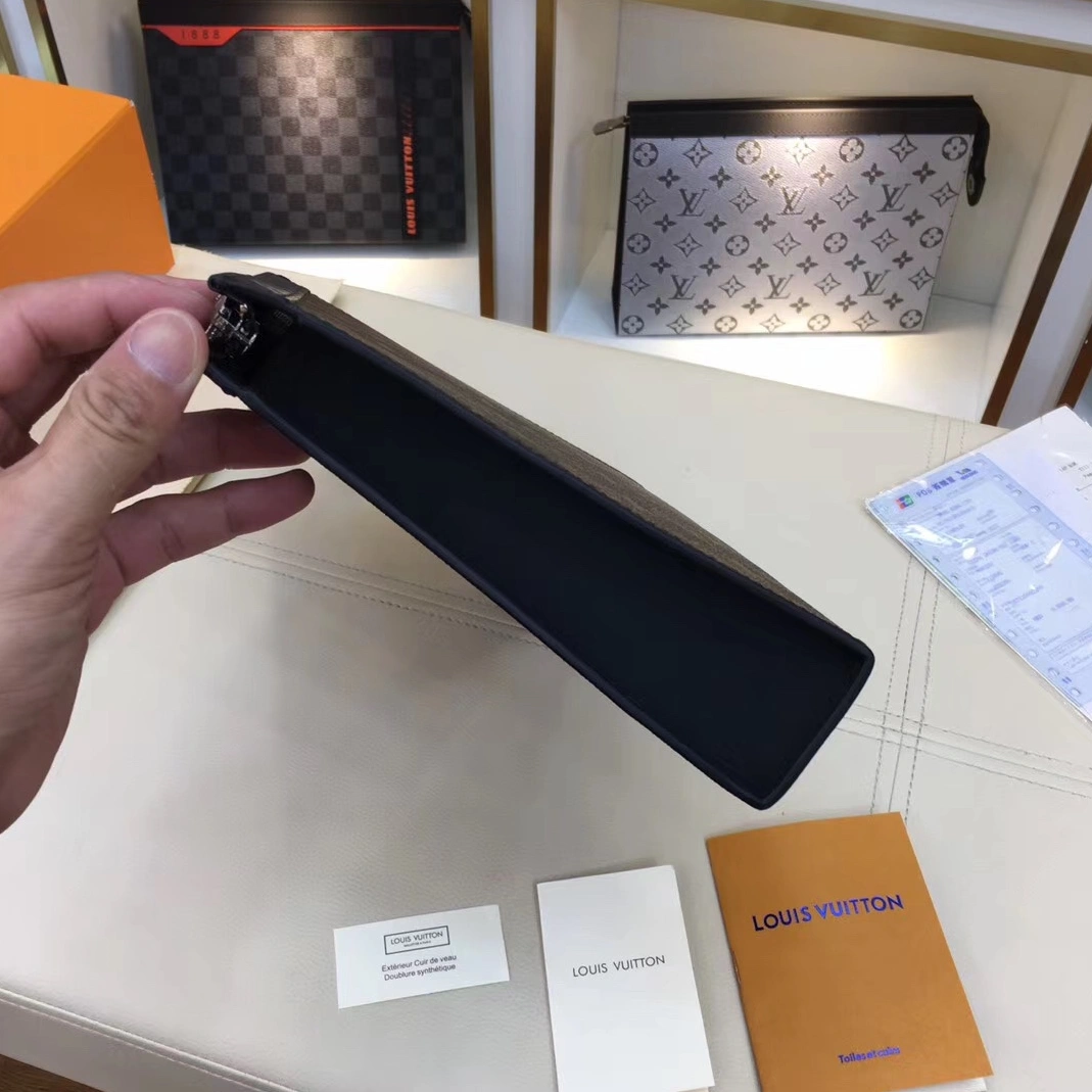 SportInspired 736 Louis Vuitton AAA Man Wallets