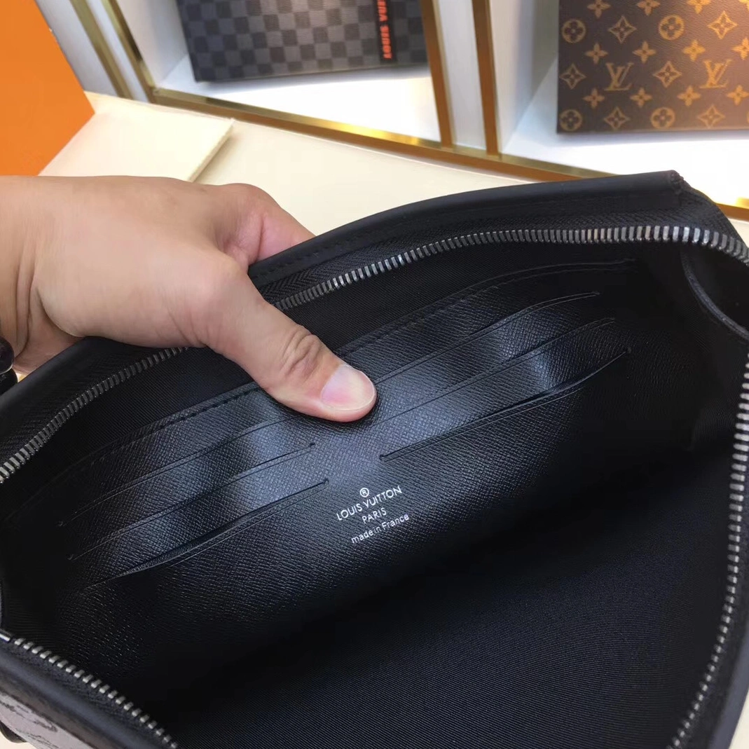 SportInspired 736 Louis Vuitton AAA Man Wallets