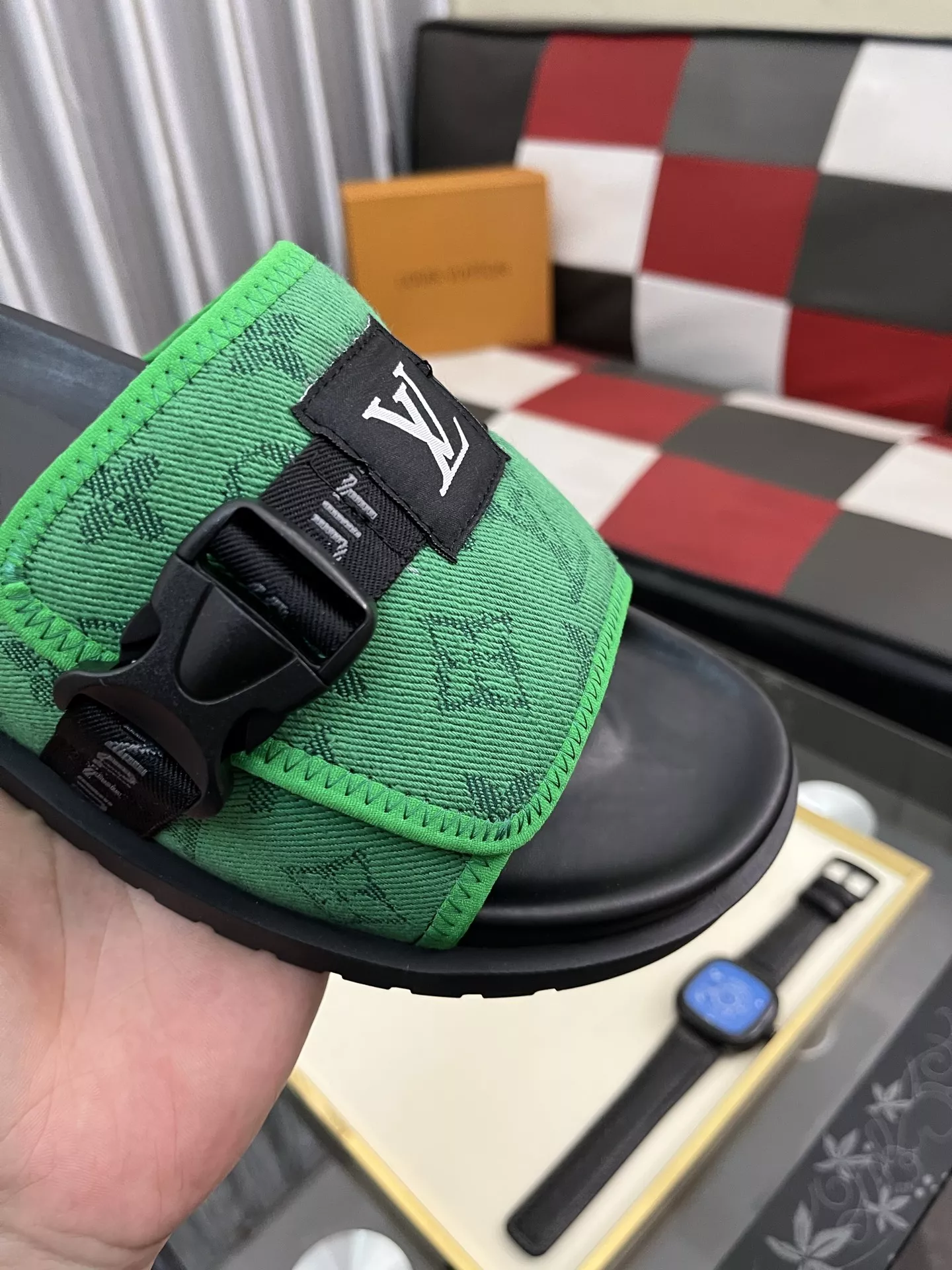 SportInspired 740 Louis Vuitton Slippers For Men