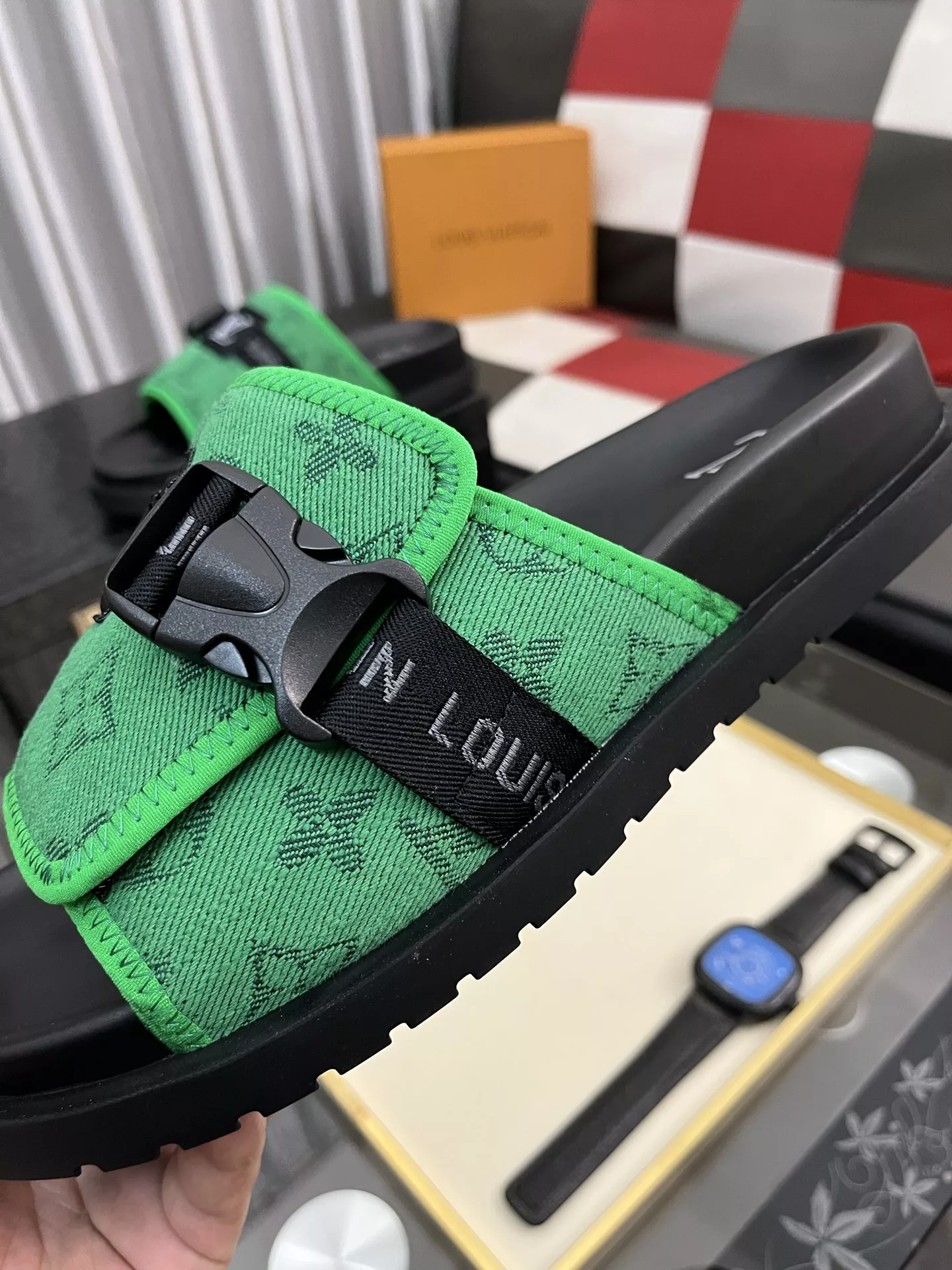 SportInspired 740 Louis Vuitton Slippers For Men