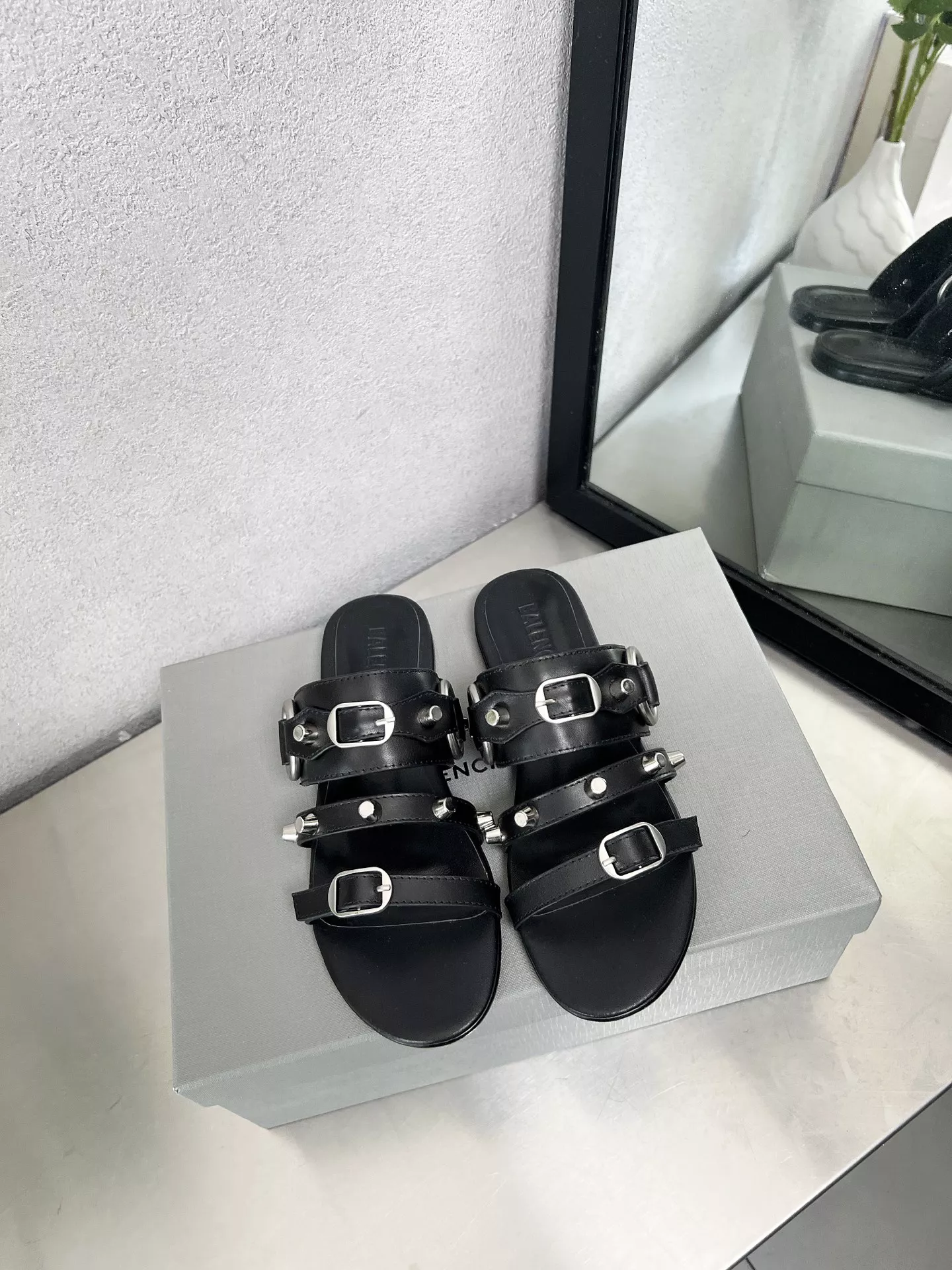 SportInspired 7425 Balenciaga Slippers For Women