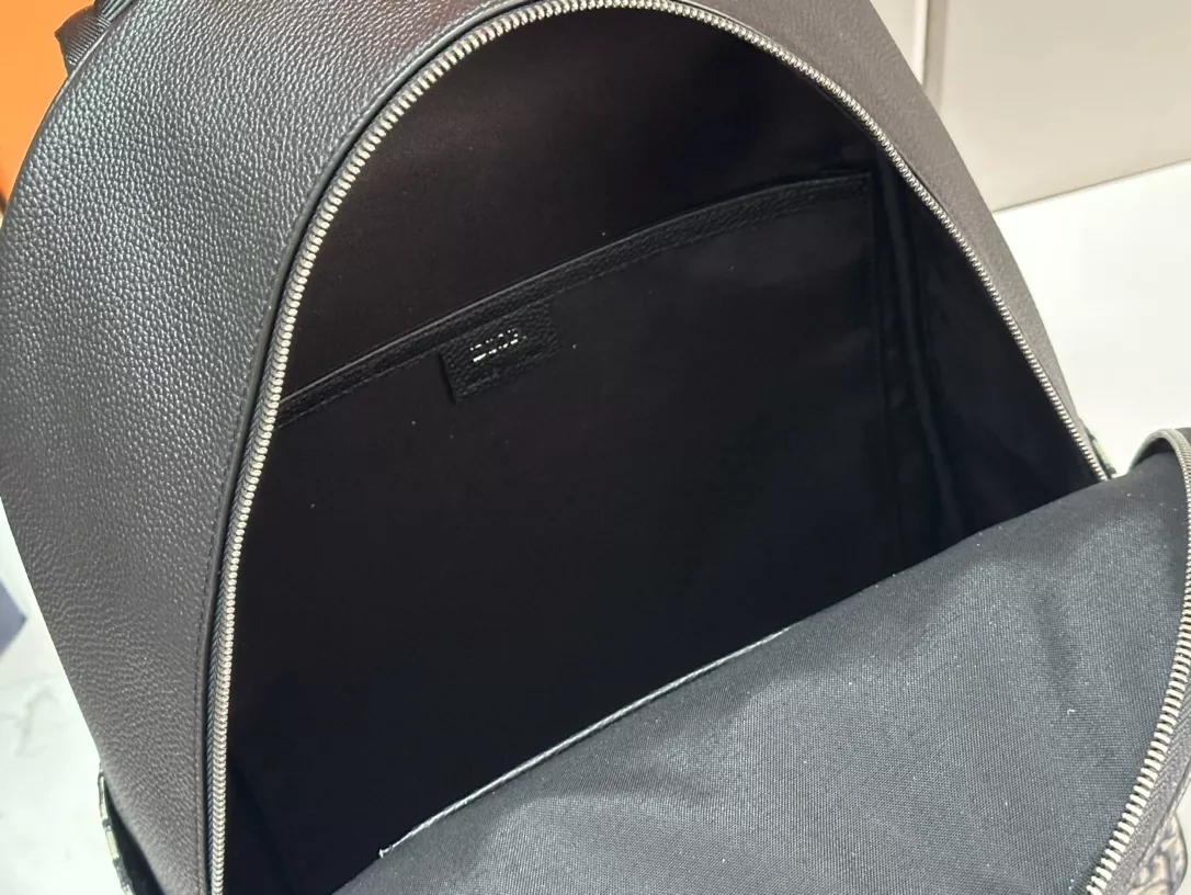 SportInspired 7452 Christian Dior AAA Man Backpacks