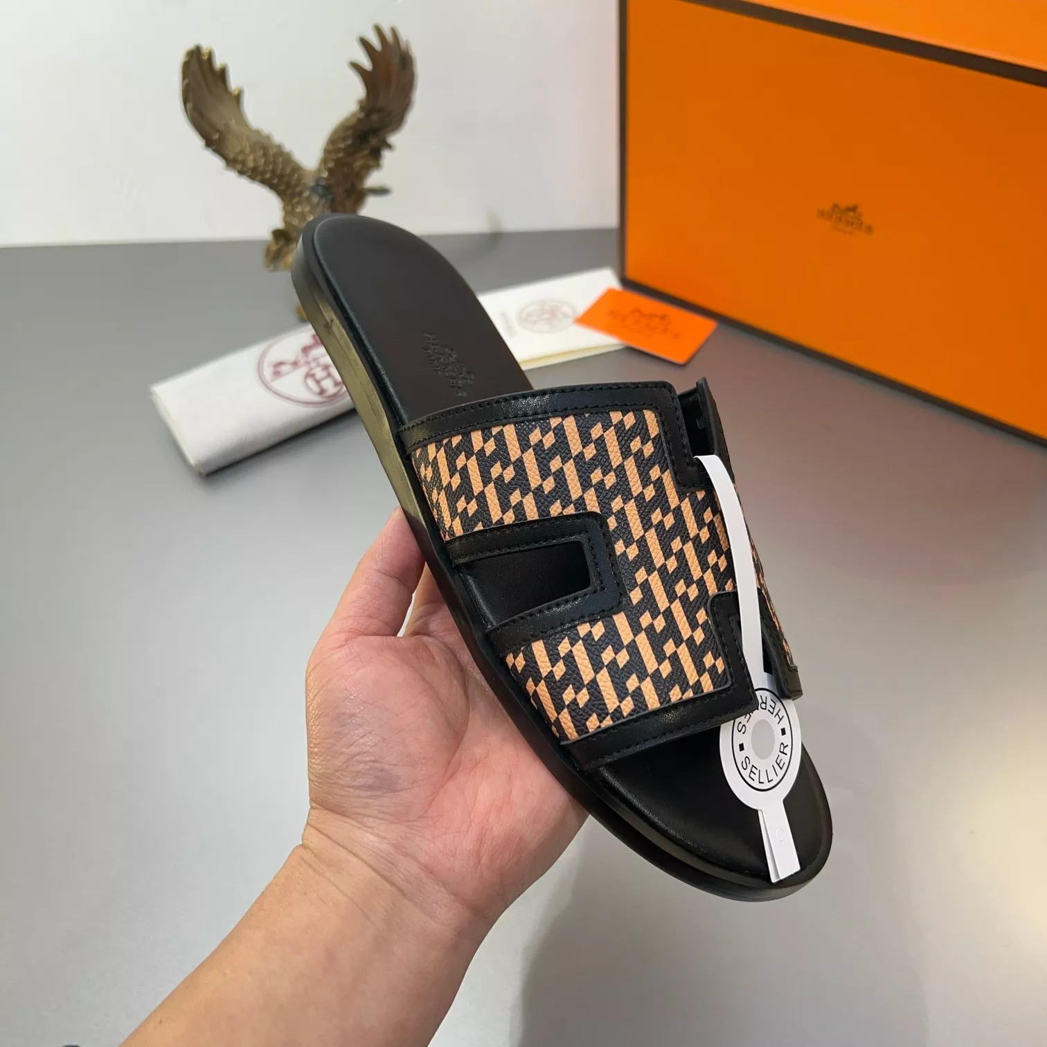 SportInspired 7798 Hermes Slippers For Men