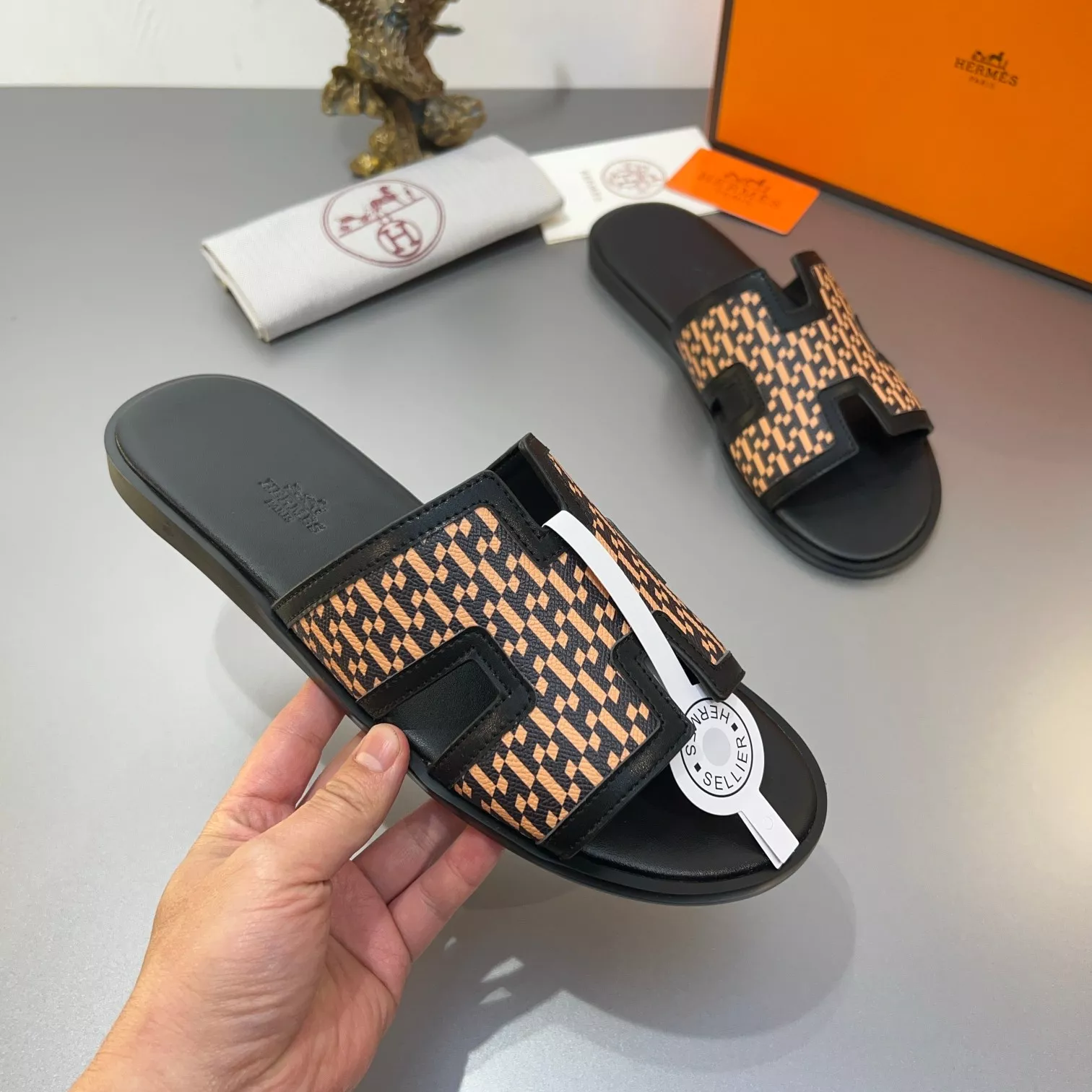 SportInspired 7798 Hermes Slippers For Men