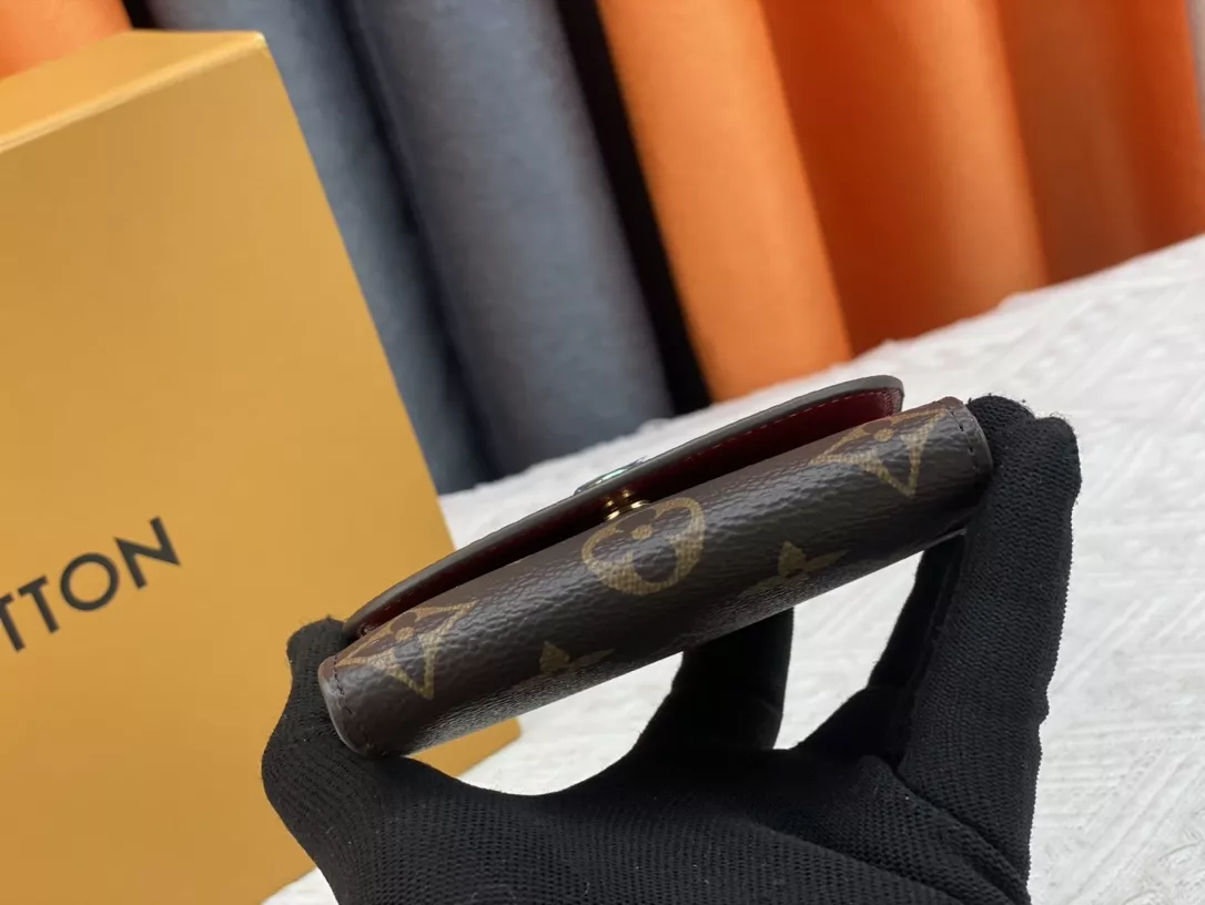 SportInspired 8227 Louis Vuitton LV Card Case