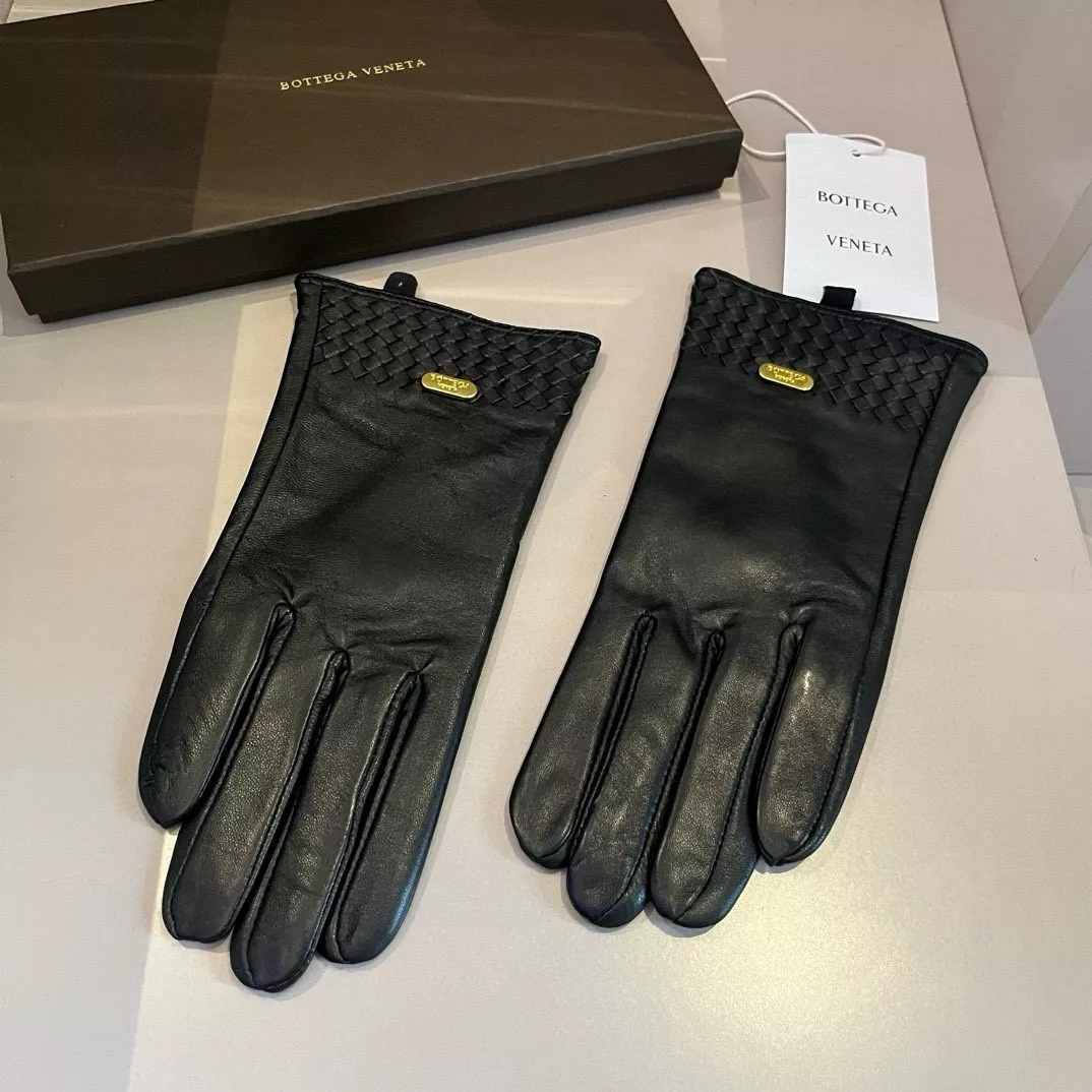 SportInspired 841 Bottega Veneta BV Gloves For Women
