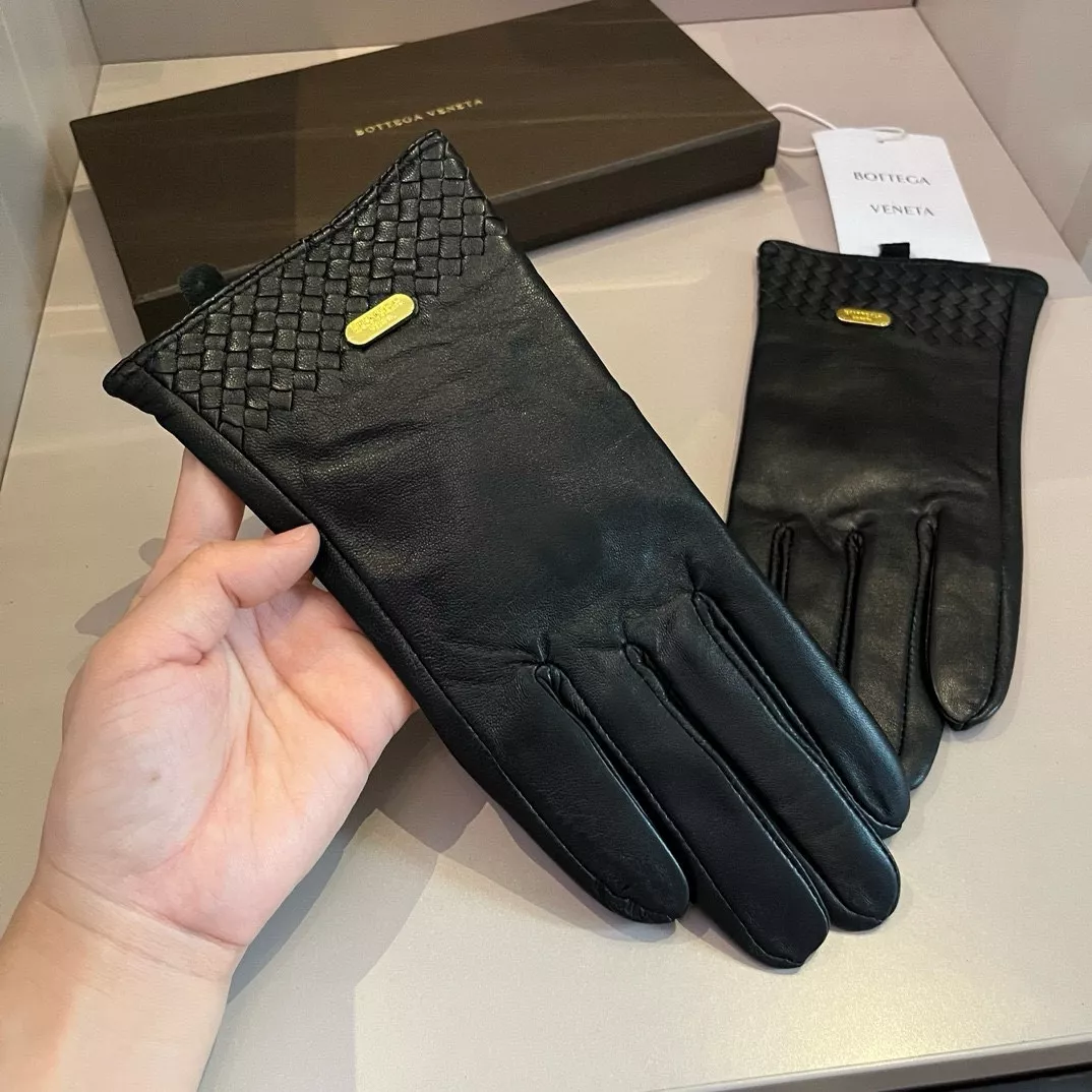 SportInspired 841 Bottega Veneta BV Gloves For Women