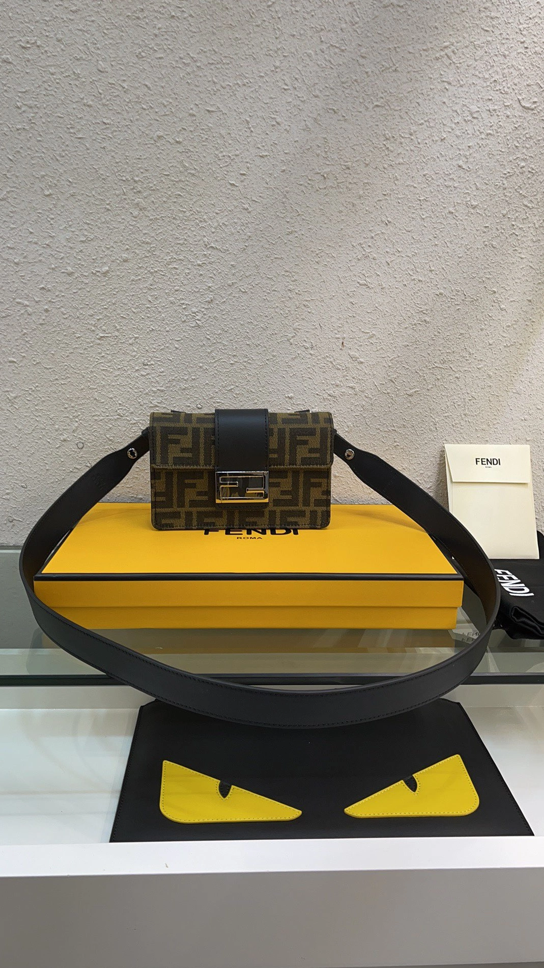 SportInspired 8591 Fendi AAA Quality Messenger Bags For Unisex