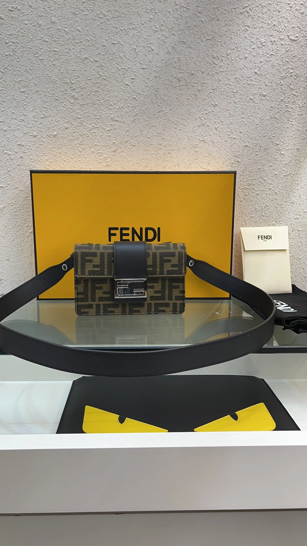 SportInspired 8591 Fendi AAA Quality Messenger Bags For Unisex