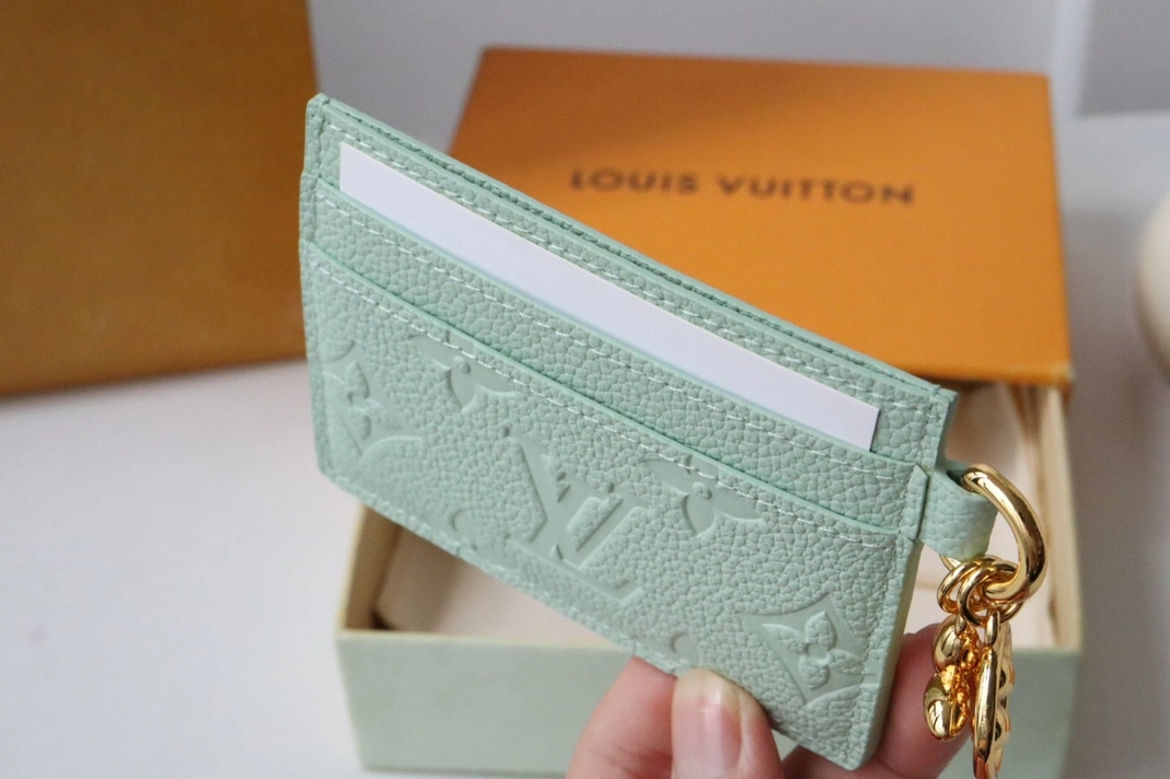 SportInspired 8614 Louis Vuitton LV Card Case