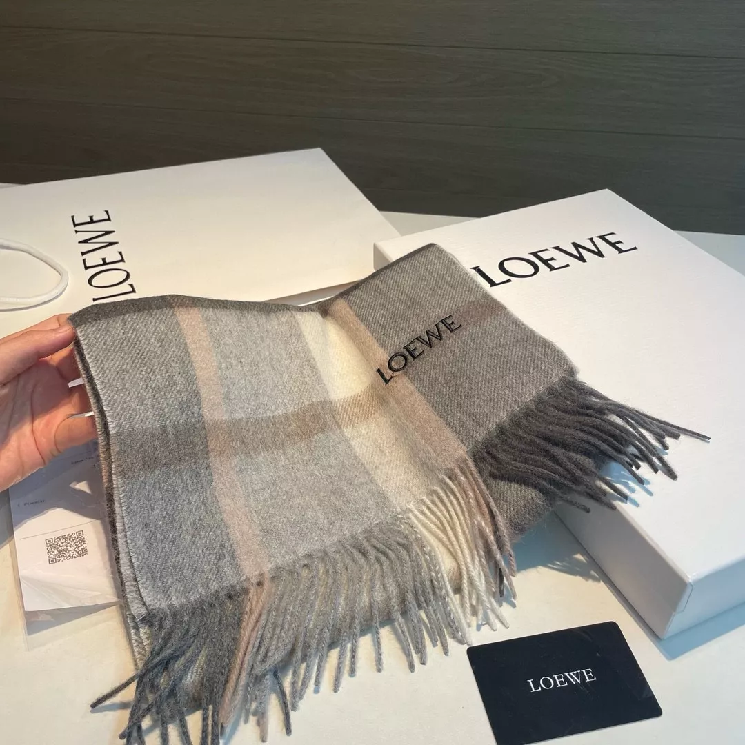 SportInspired 867 LOEWE Scarf For Women