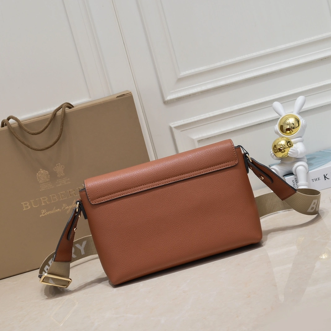 SportInspired 8716 Burberry AAA Quality Messenger Bags For Women