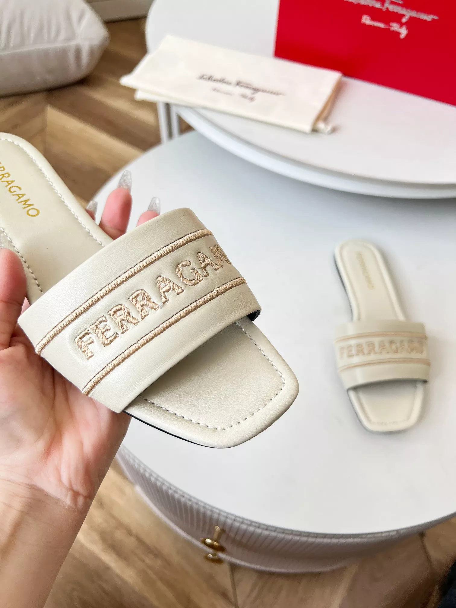 SportInspired 9167 Salvatore Ferragamo Slippers For Women
