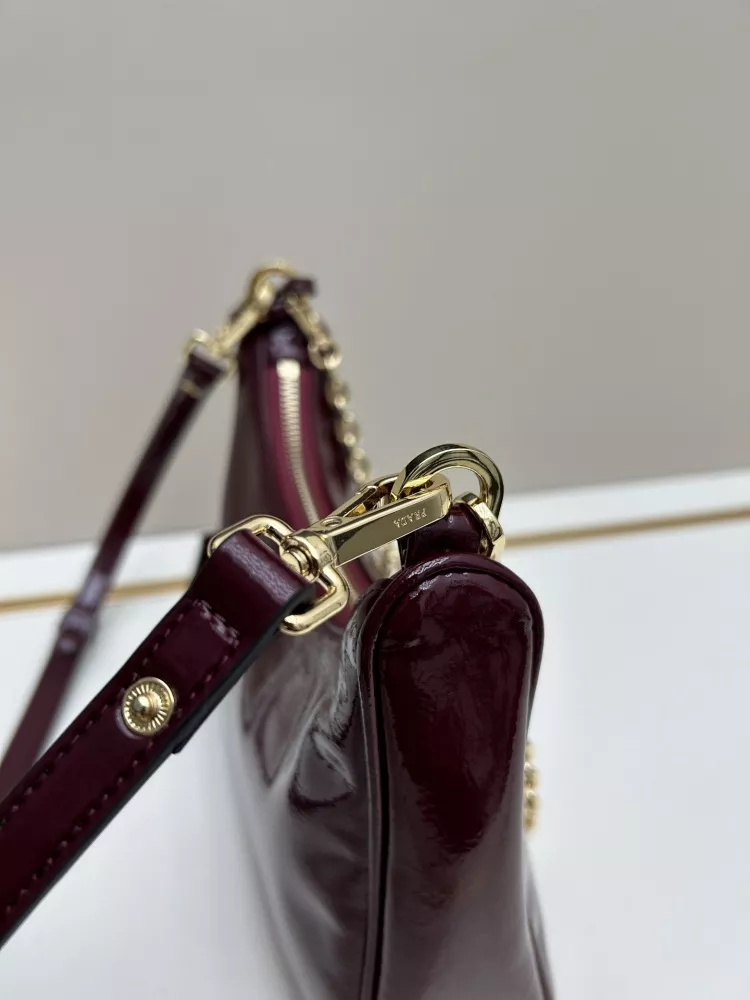 SportInspired 9217 Prada AAA Quality Shoulder Bags For Women