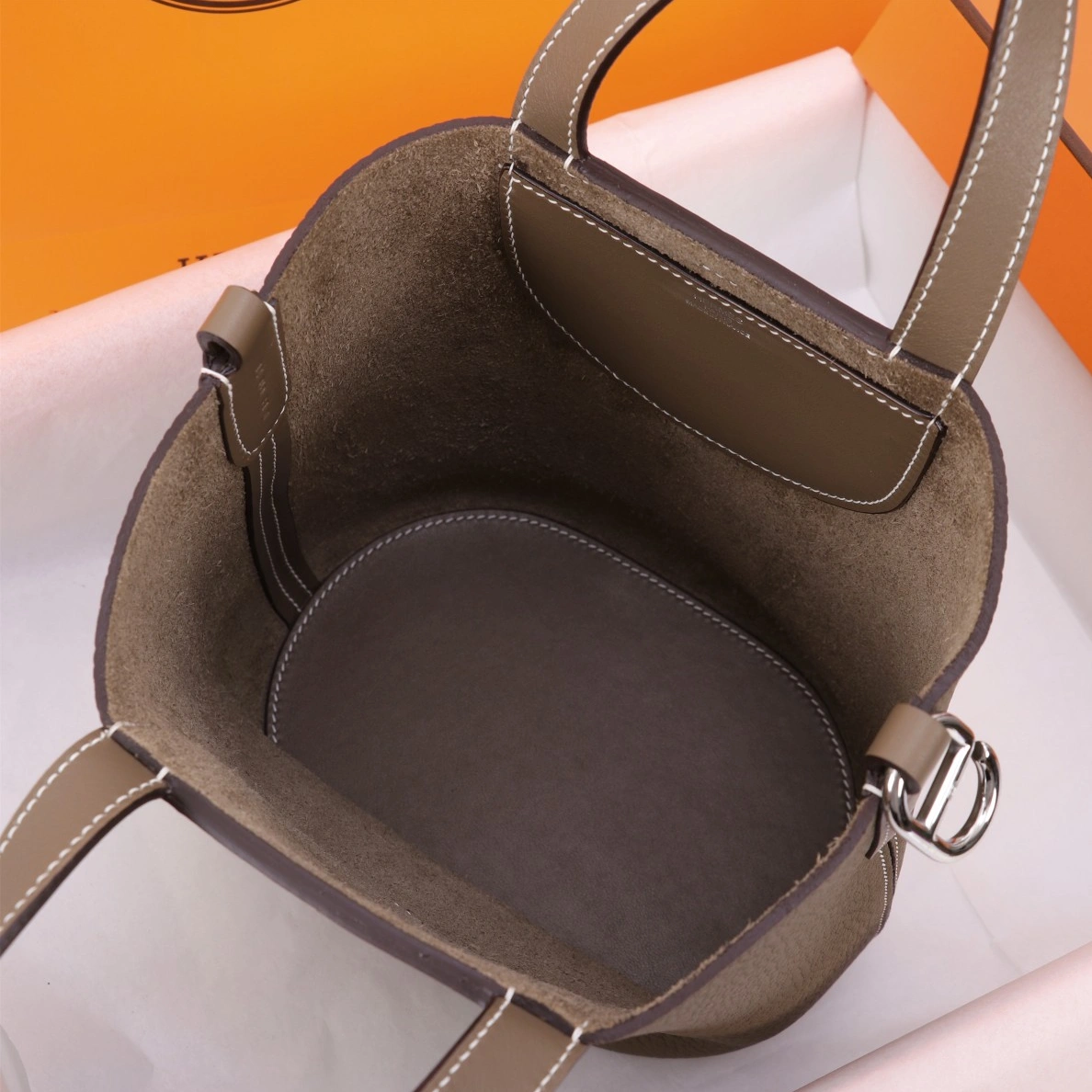 SportInspired 9791 Hermes AAA Quality Handbags In Silver For Women