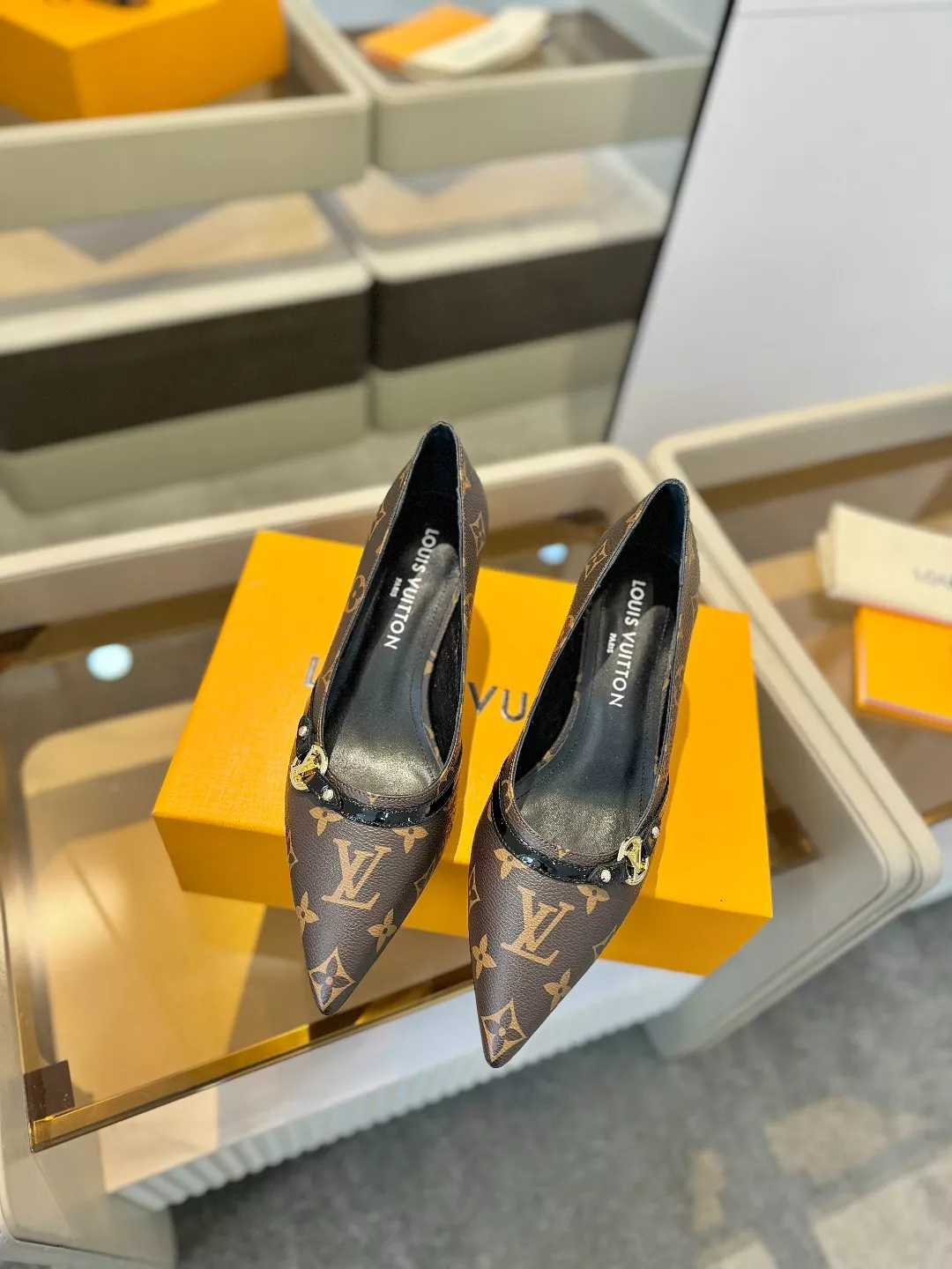 SportInspired 9865 Louis Vuitton High-Heeled Shoes For Women