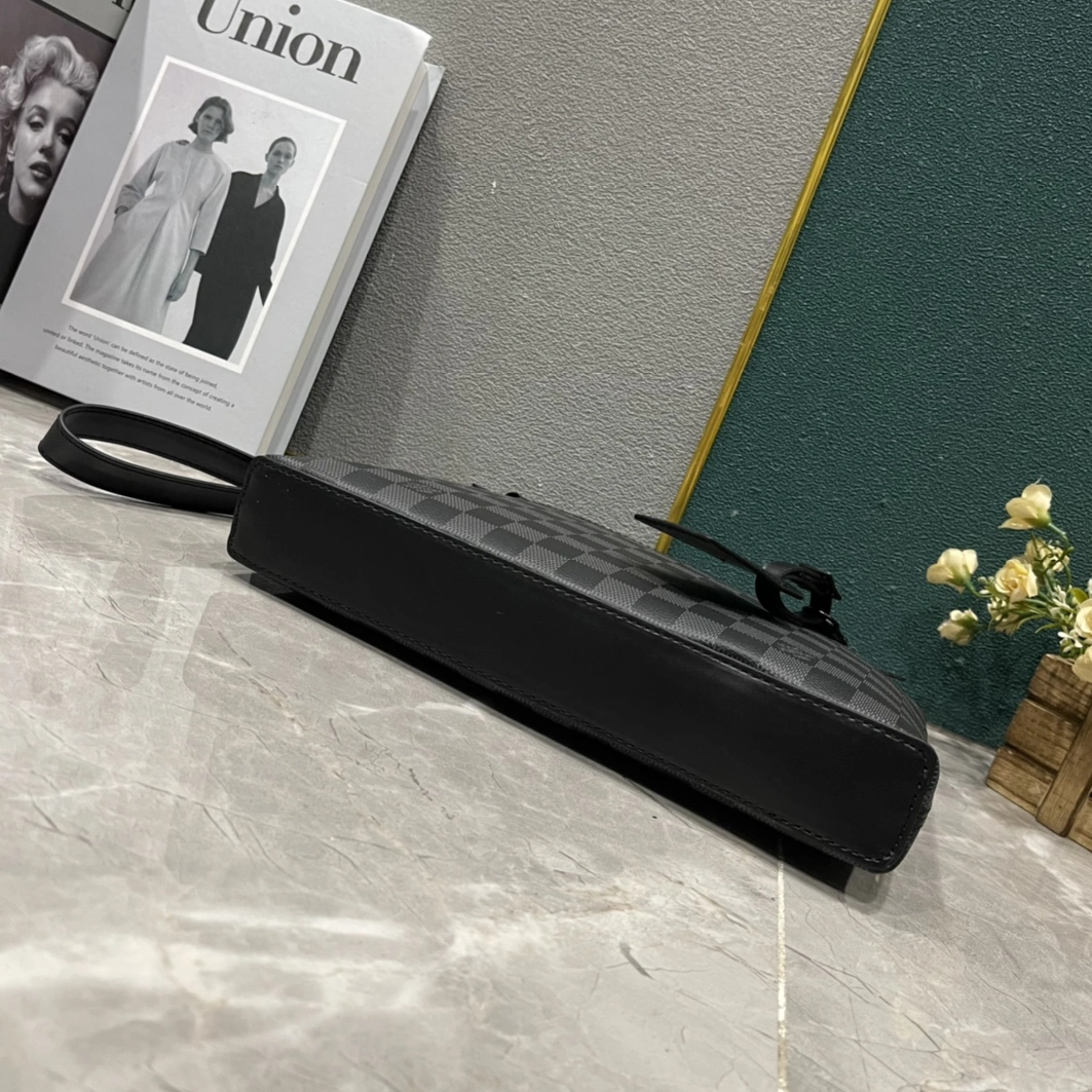 SportInspired 9888 Louis Vuitton AAA Man Wallets